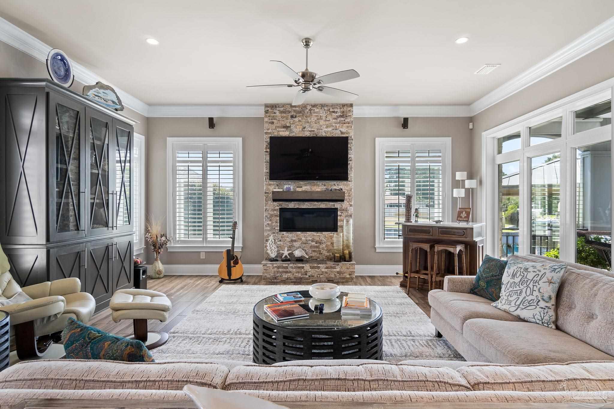 1639 Llani Ln