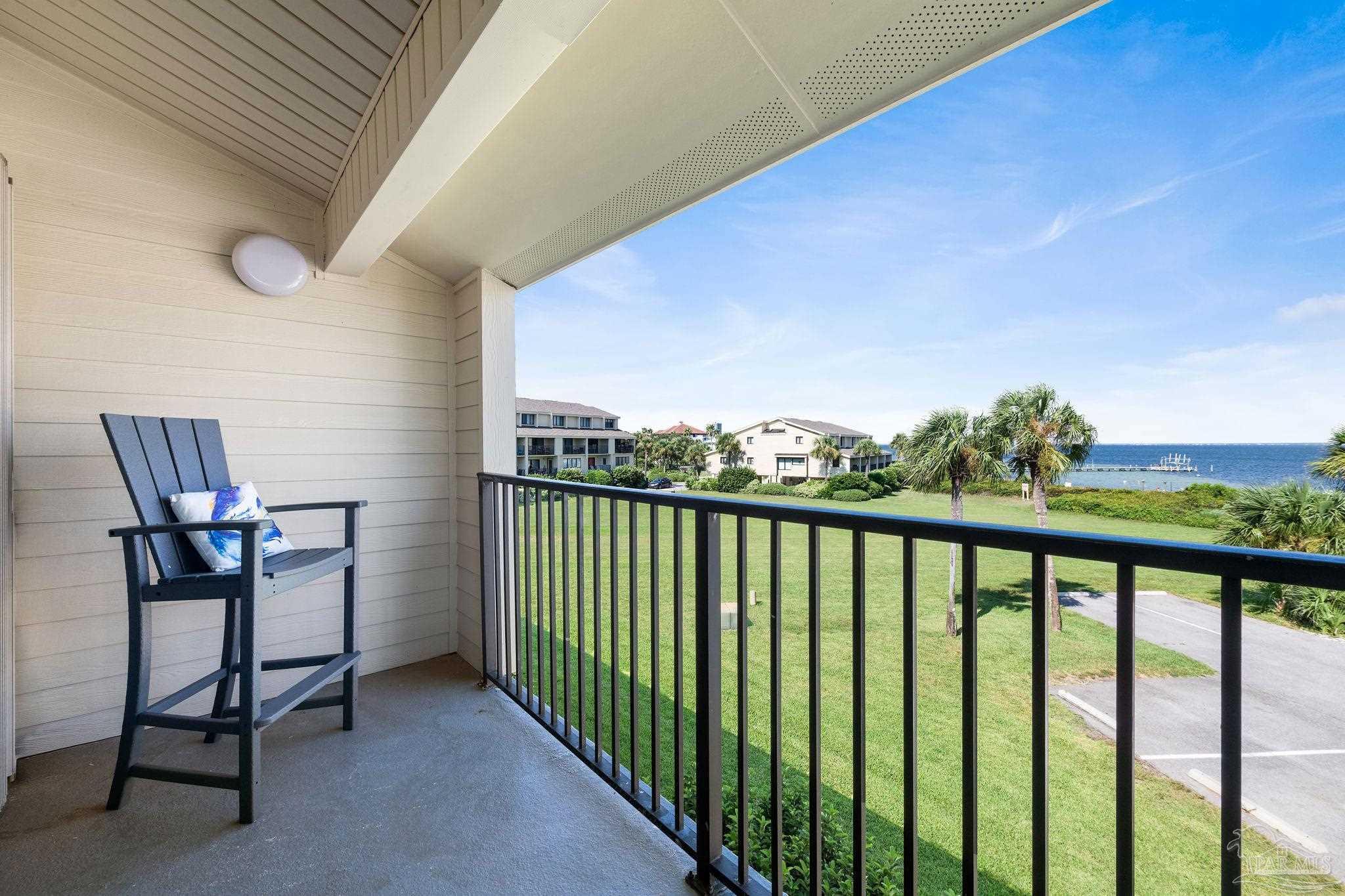 900 Ft Pickens Rd # 721