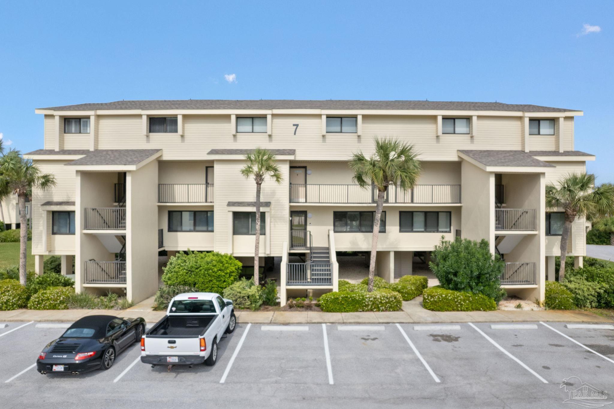900 Ft Pickens Rd # 721