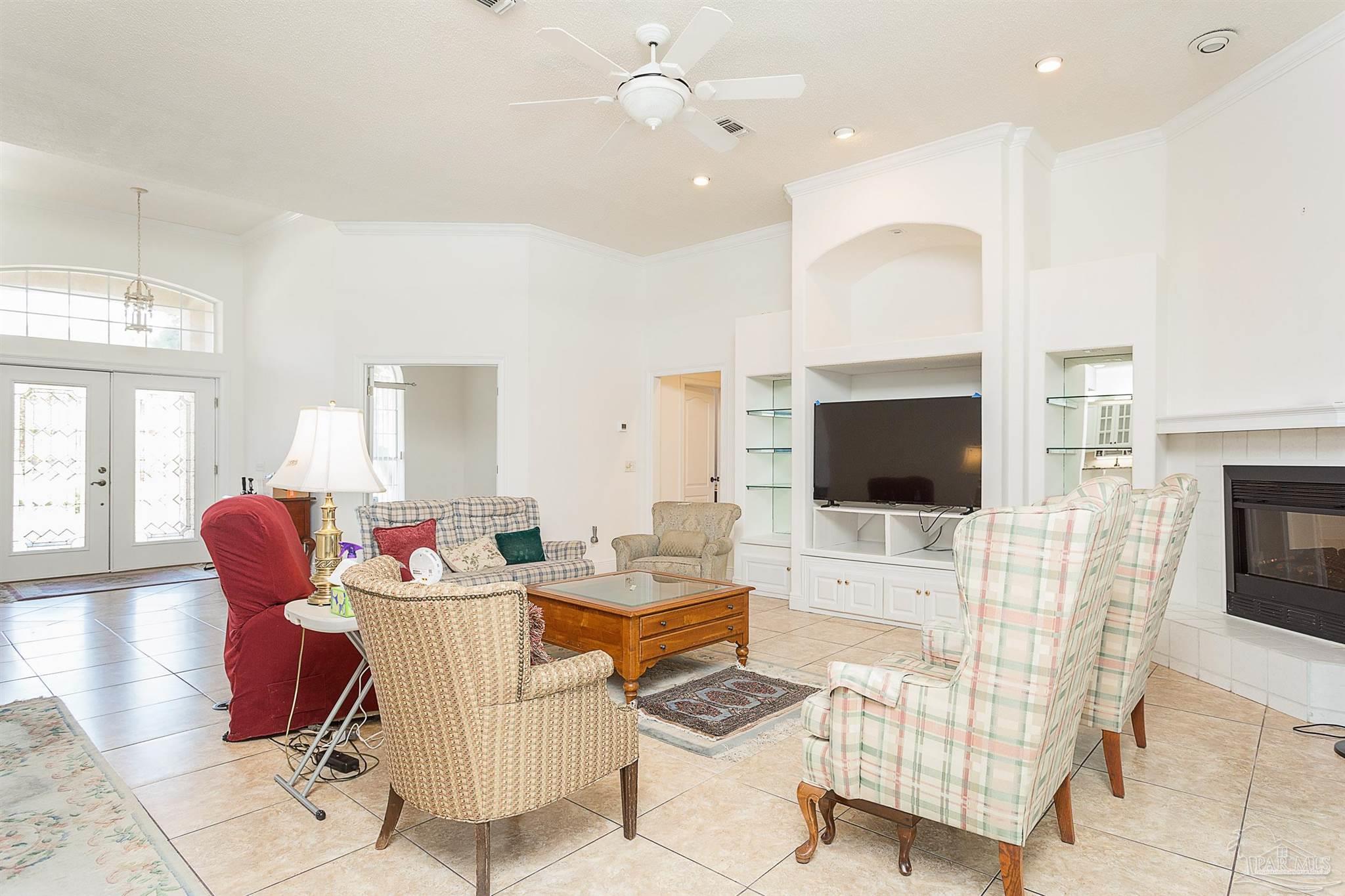 1284 Point East Cir