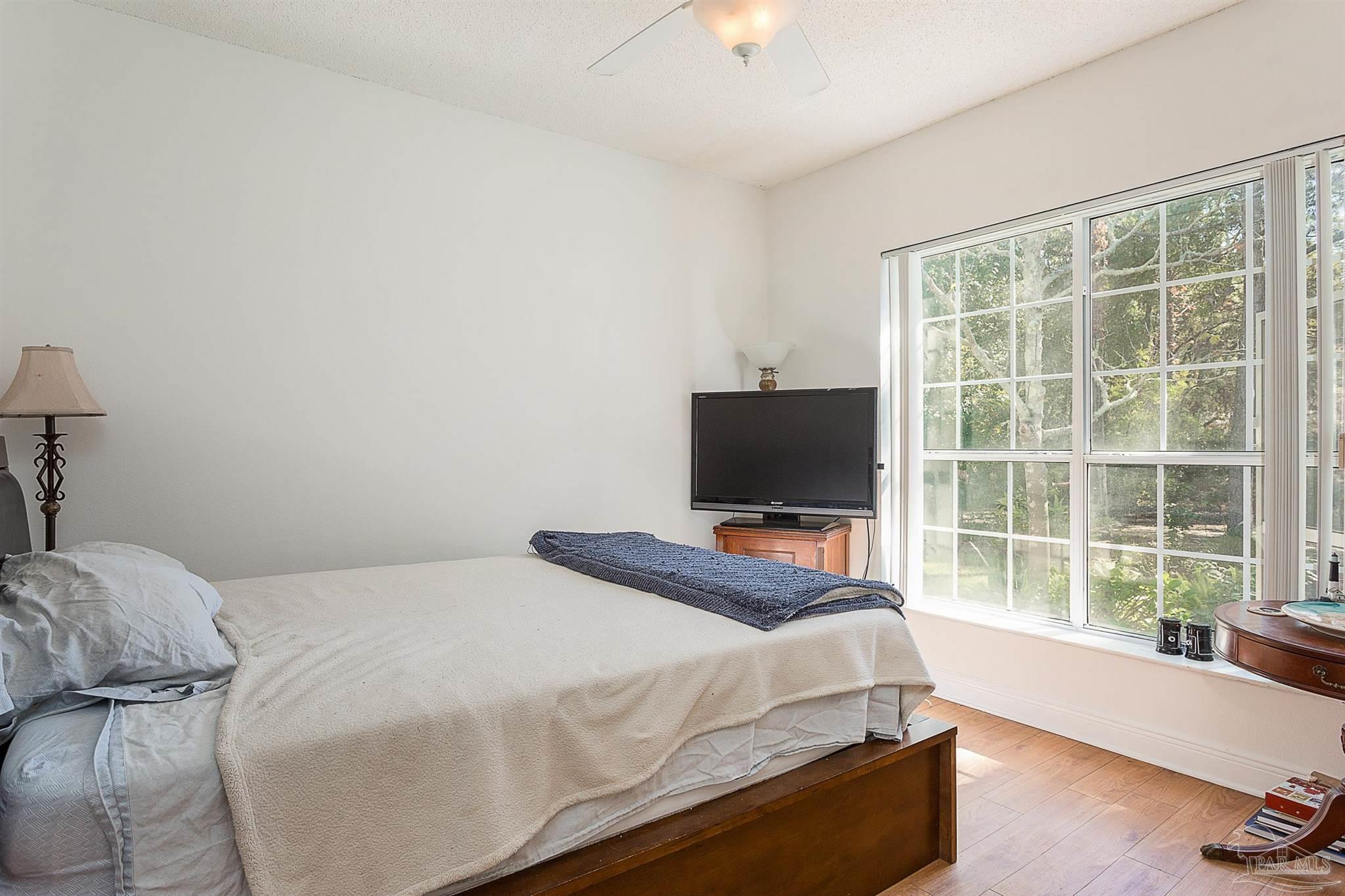1284 Point East Cir