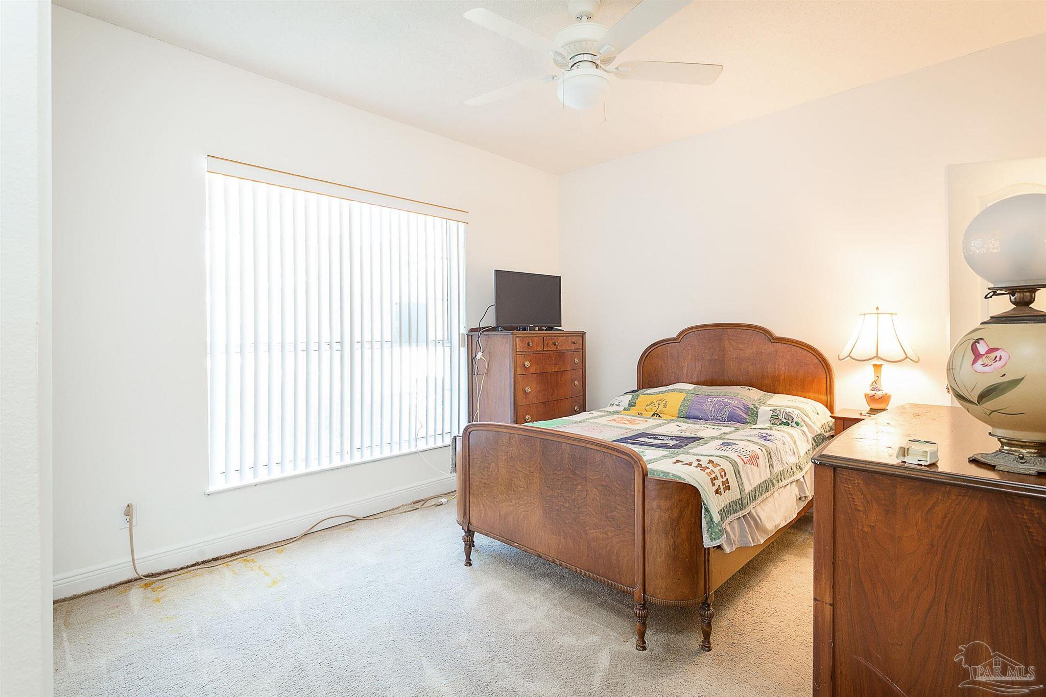 1284 Point East Cir