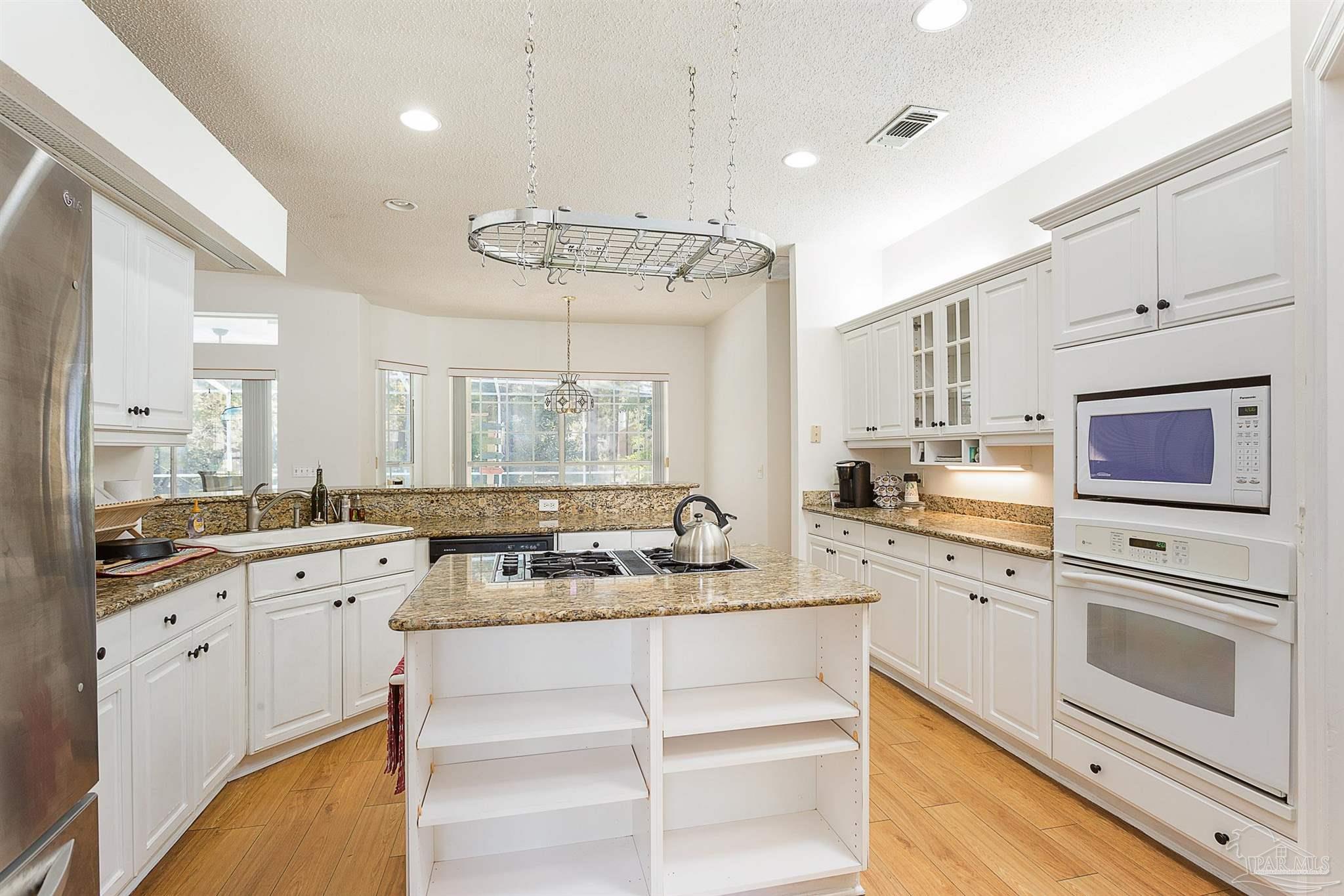 1284 Point East Cir