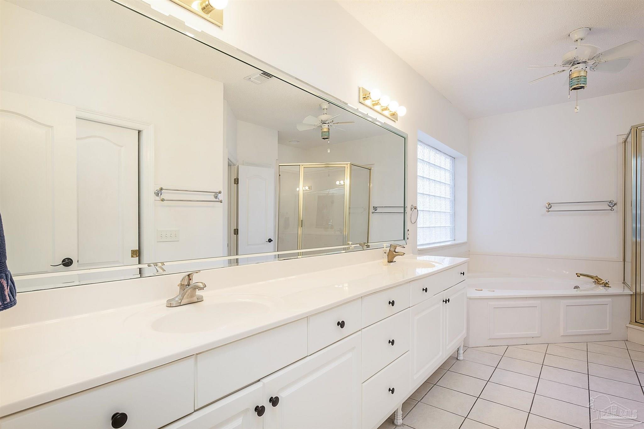 1284 Point East Cir
