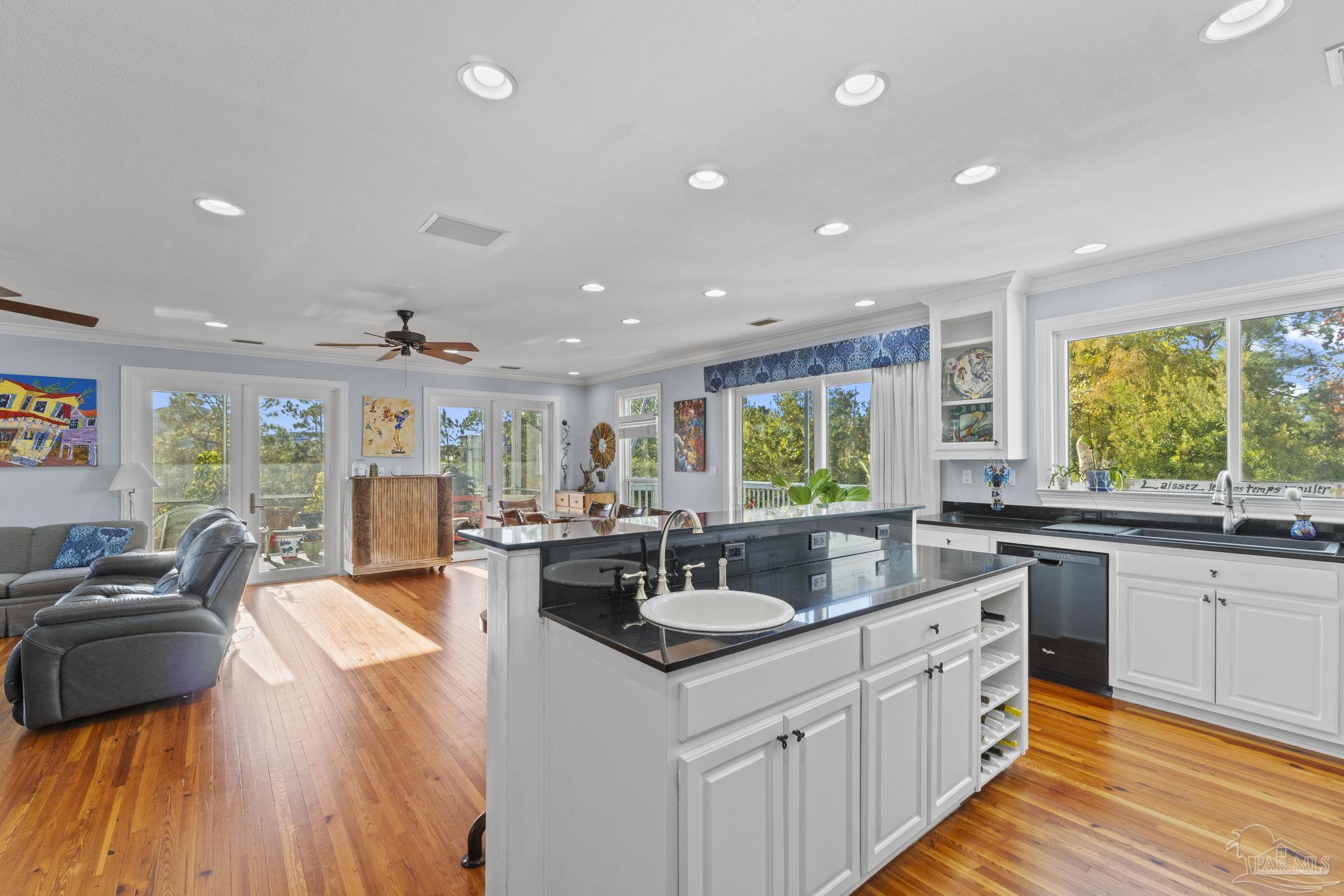 605 Chesapeake Dr