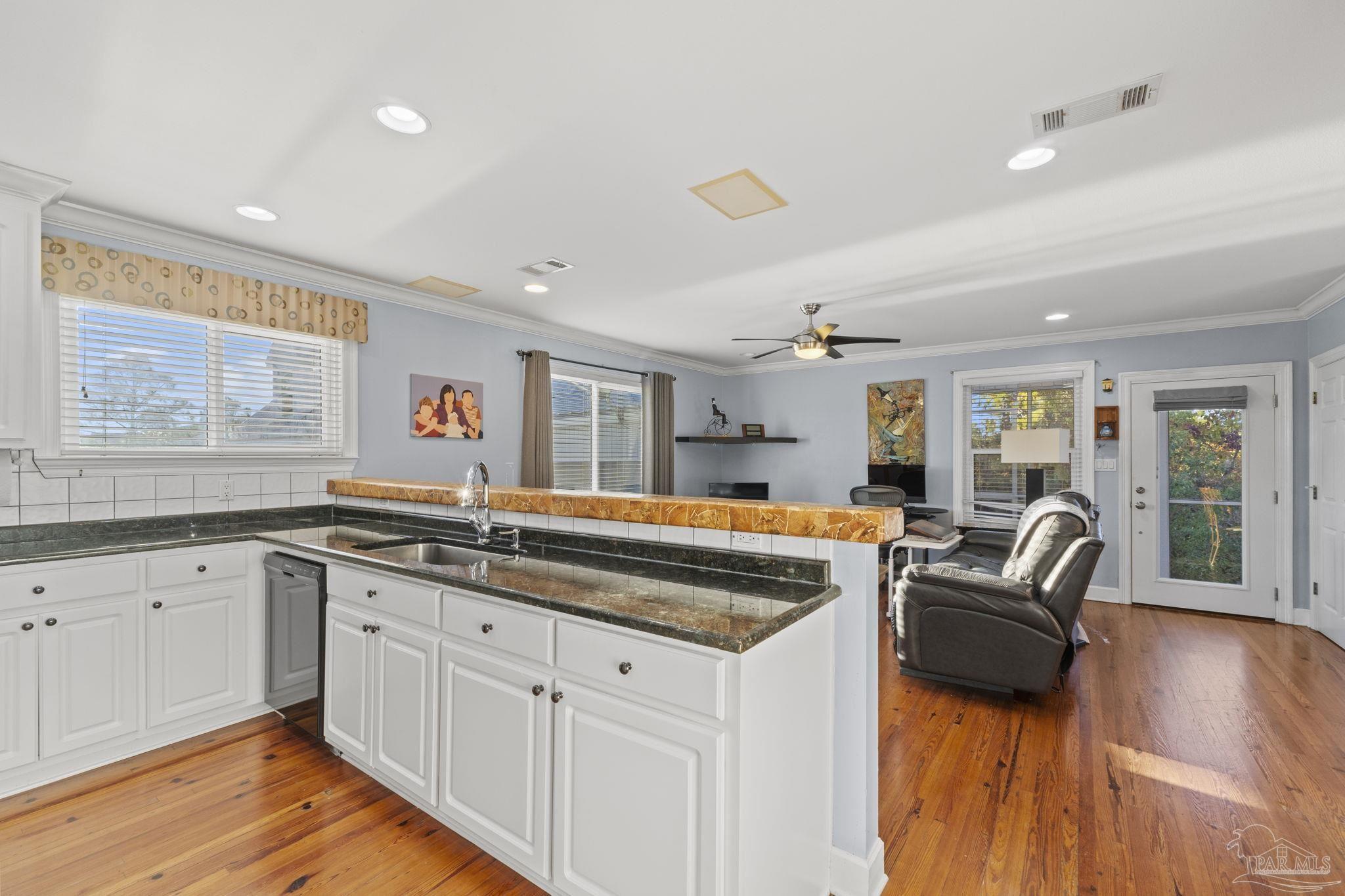 605 Chesapeake Dr