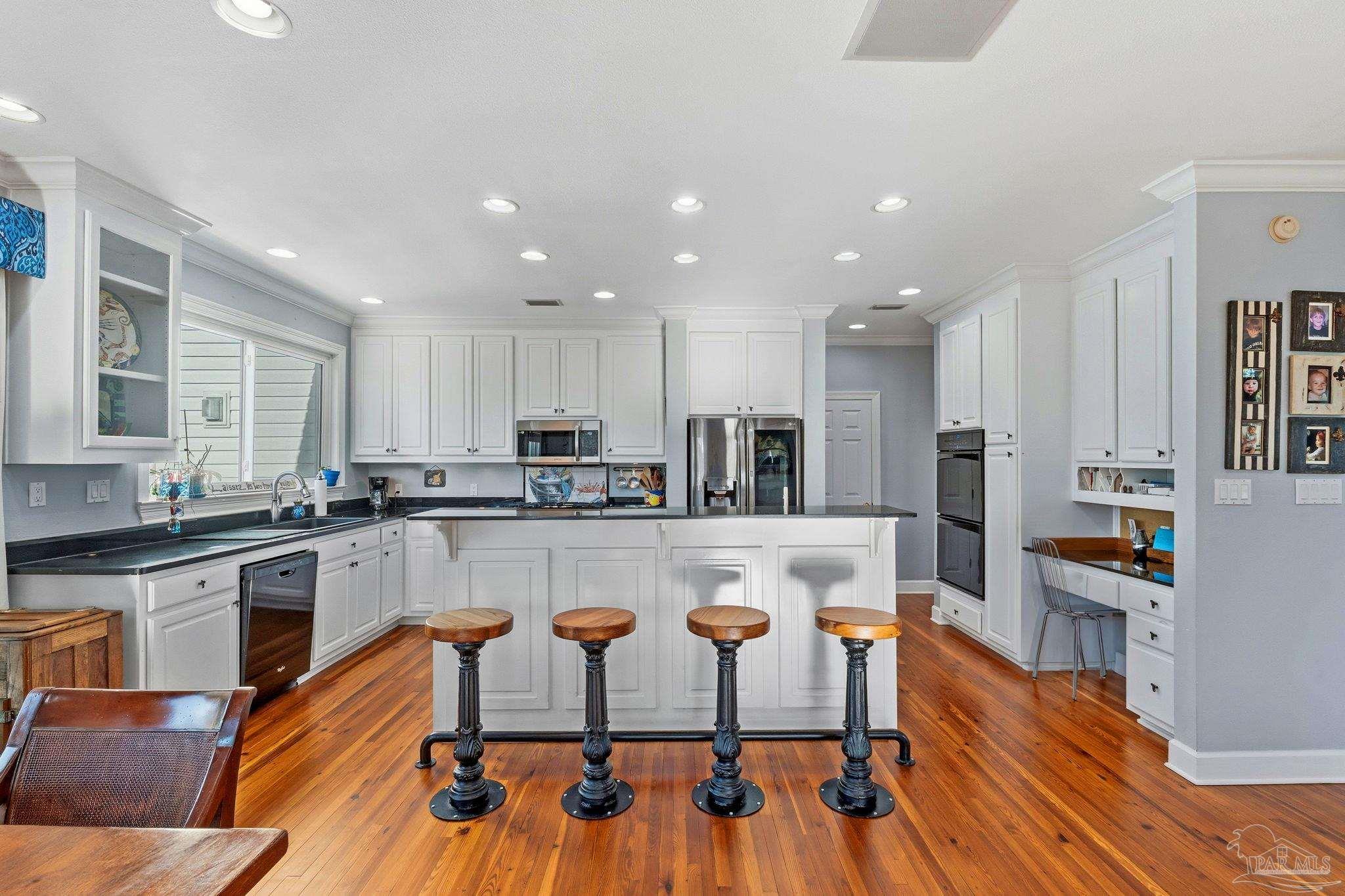 605 Chesapeake Dr