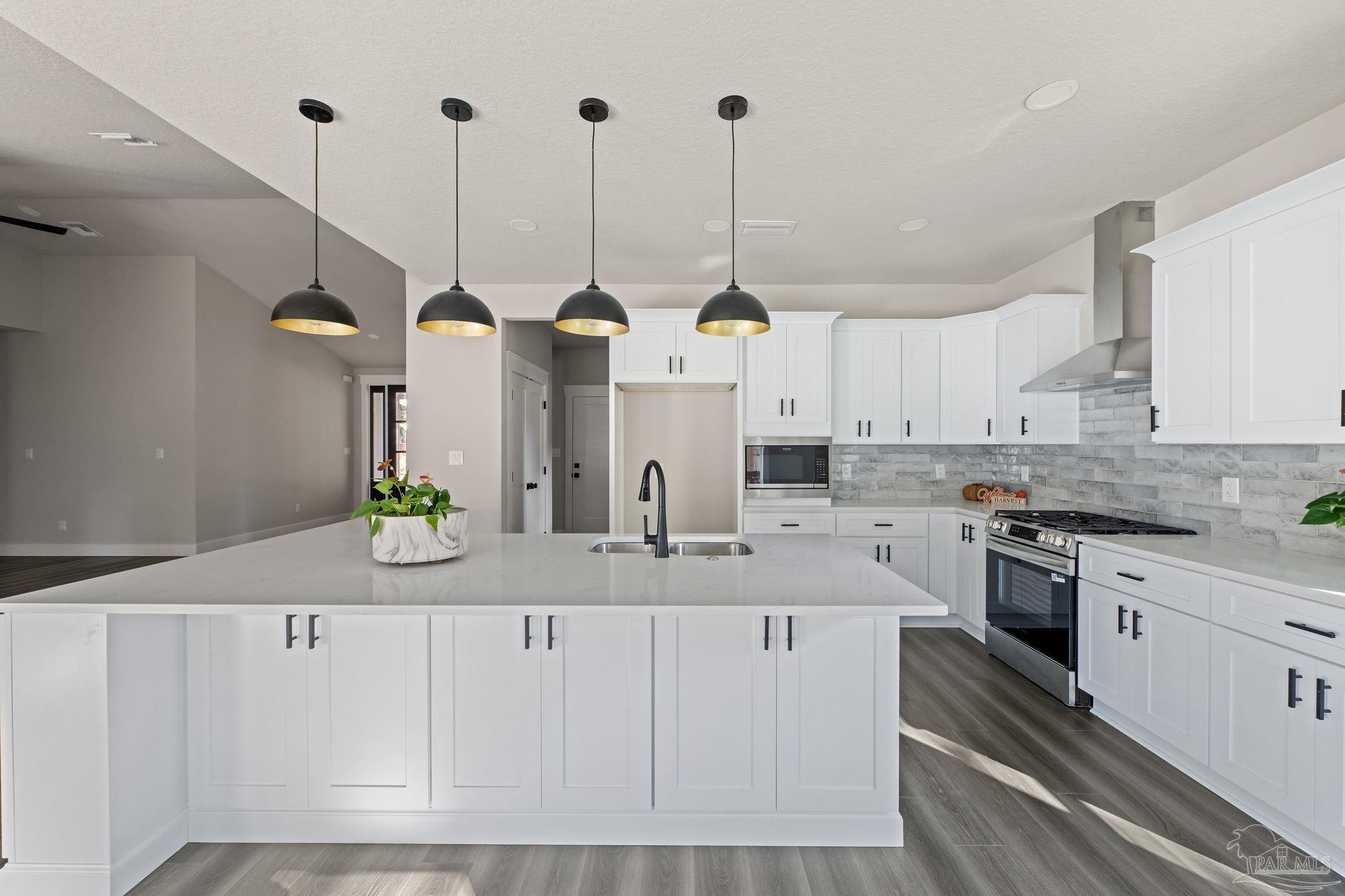 4623 Hickory Shores Blvd