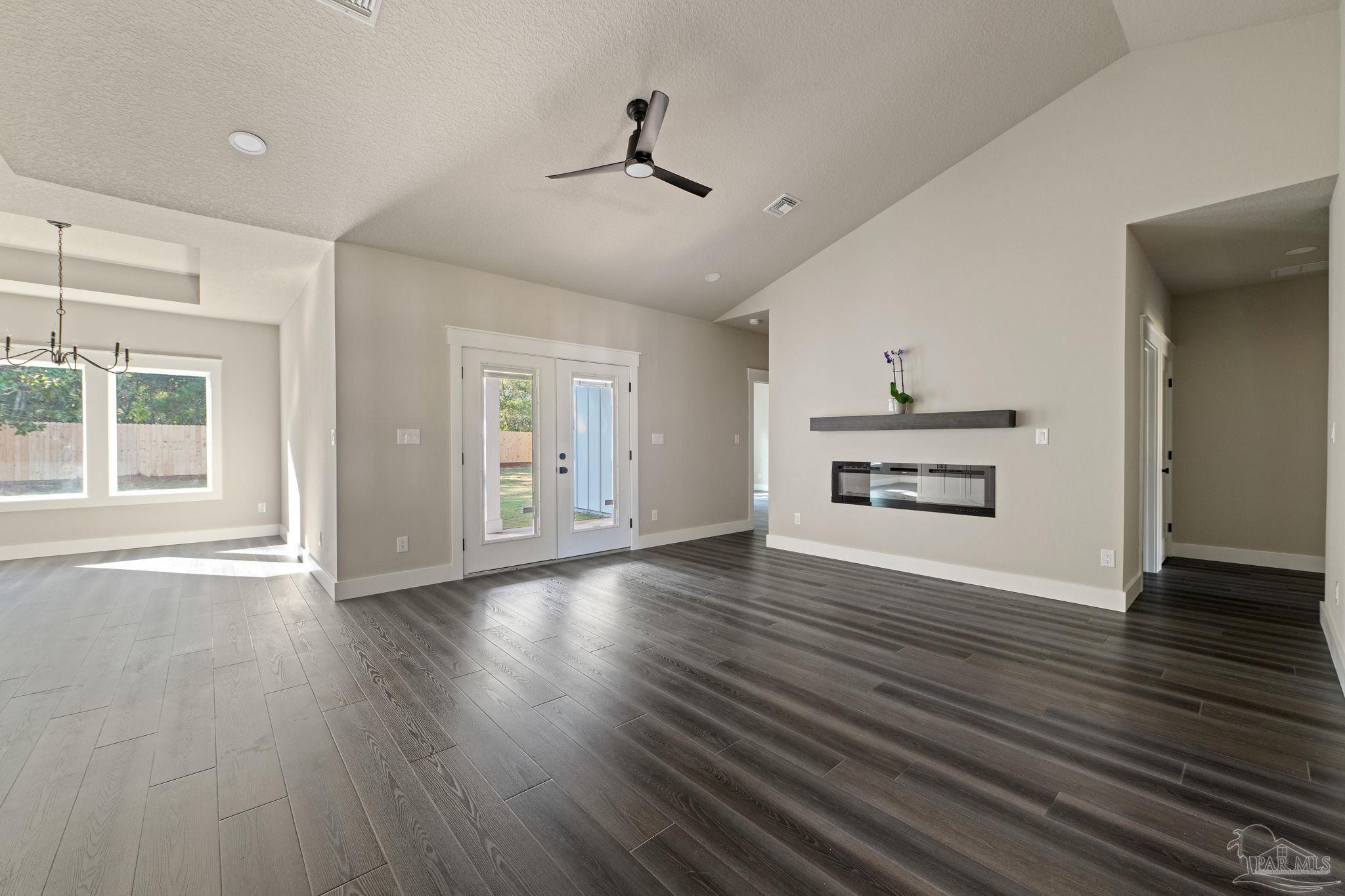 4623 Hickory Shores Blvd