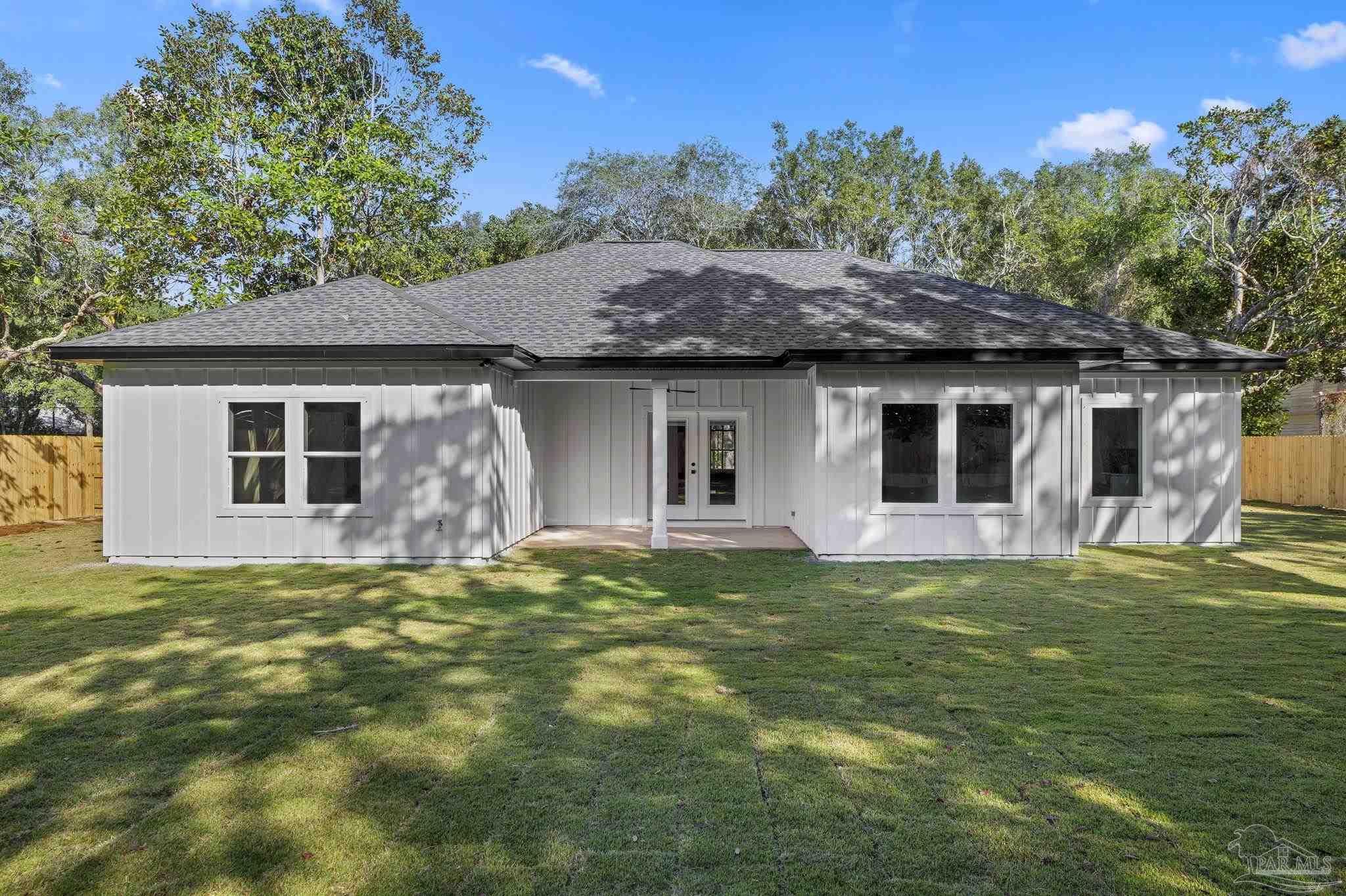 4623 Hickory Shores Blvd