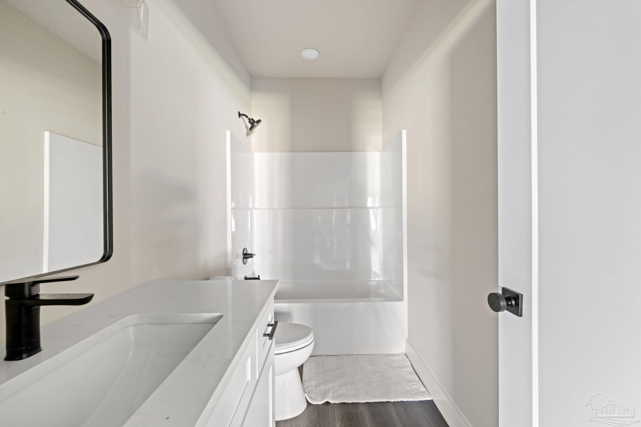 4623 Hickory Shores Blvd