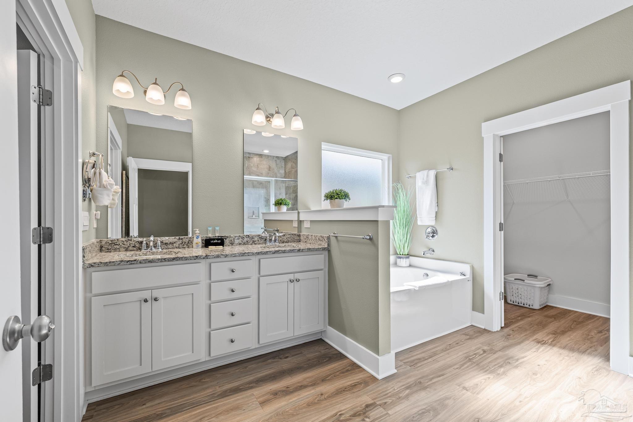 1328 Sea Grove Ct