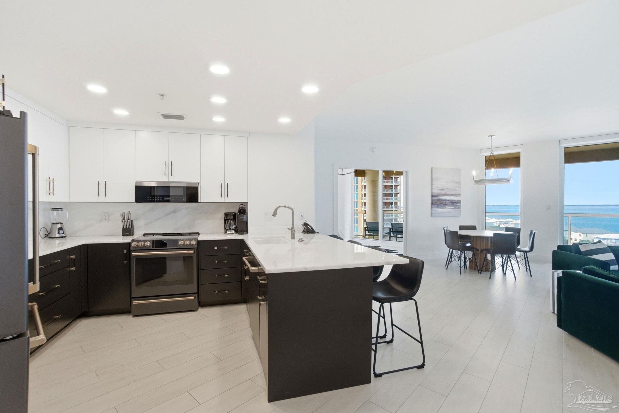 1 Portofino Dr # 904