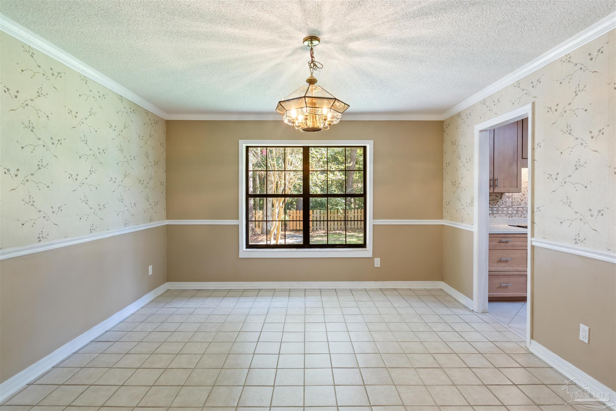 219 Man O War Cir