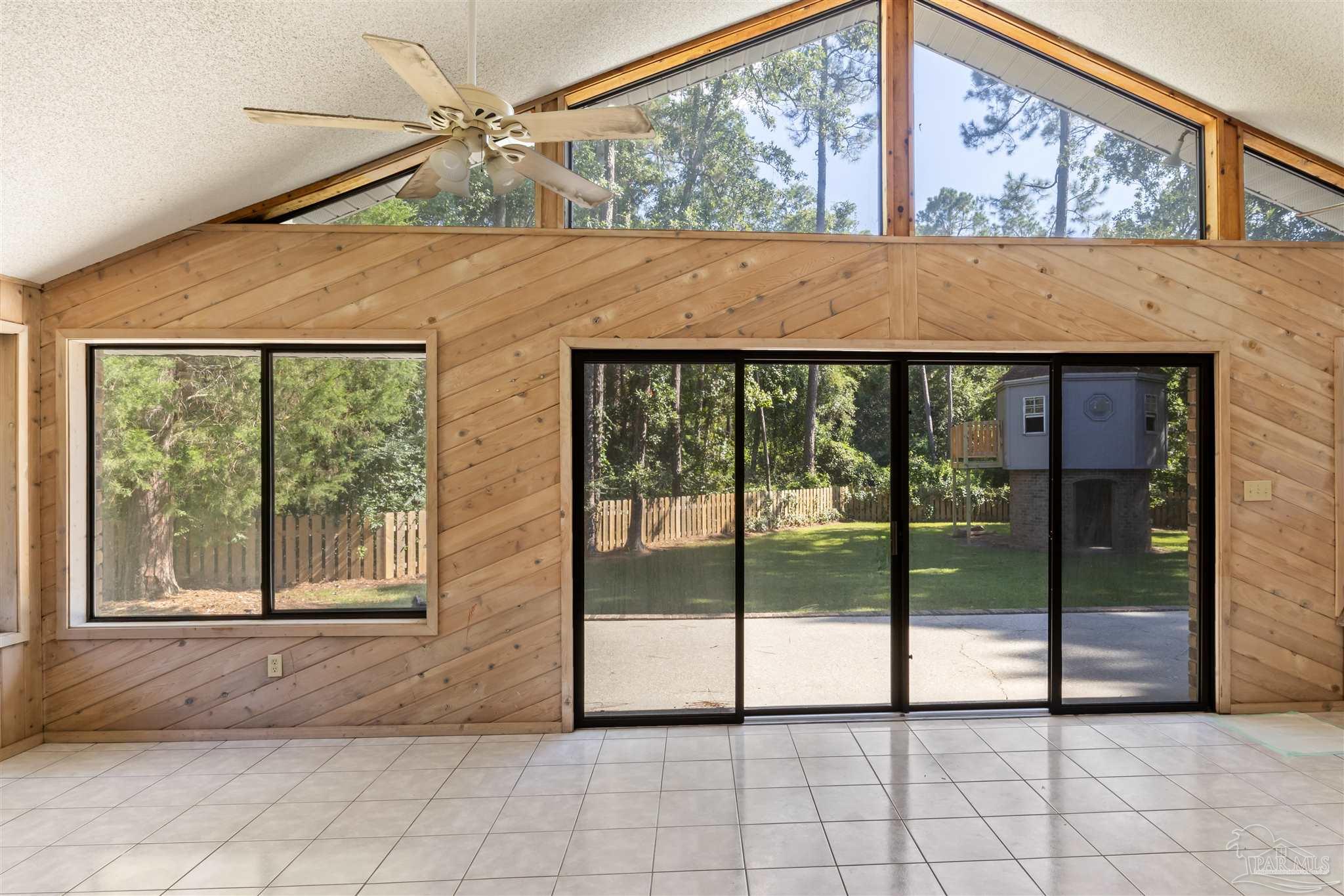 219 Man O War Cir