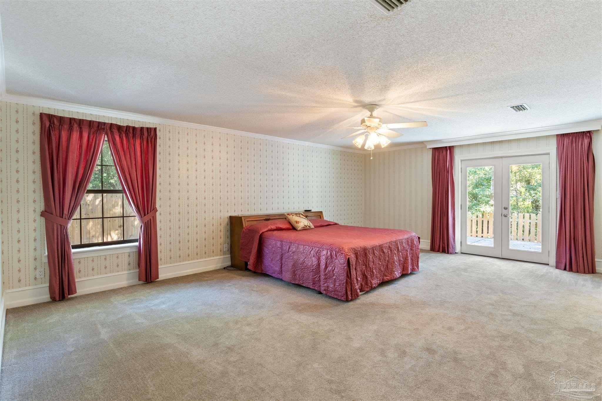 219 Man O War Cir