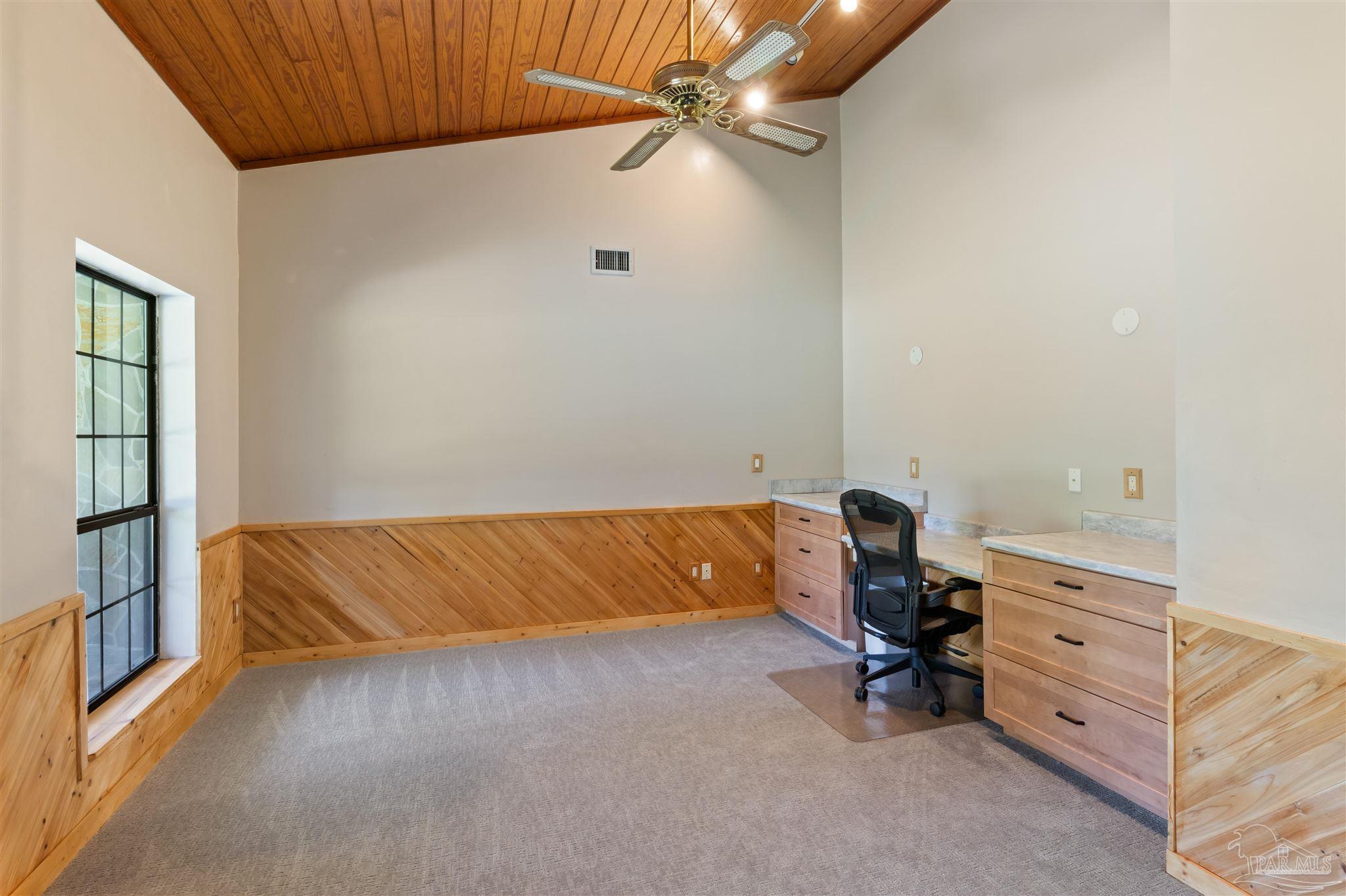 219 Man O War Cir