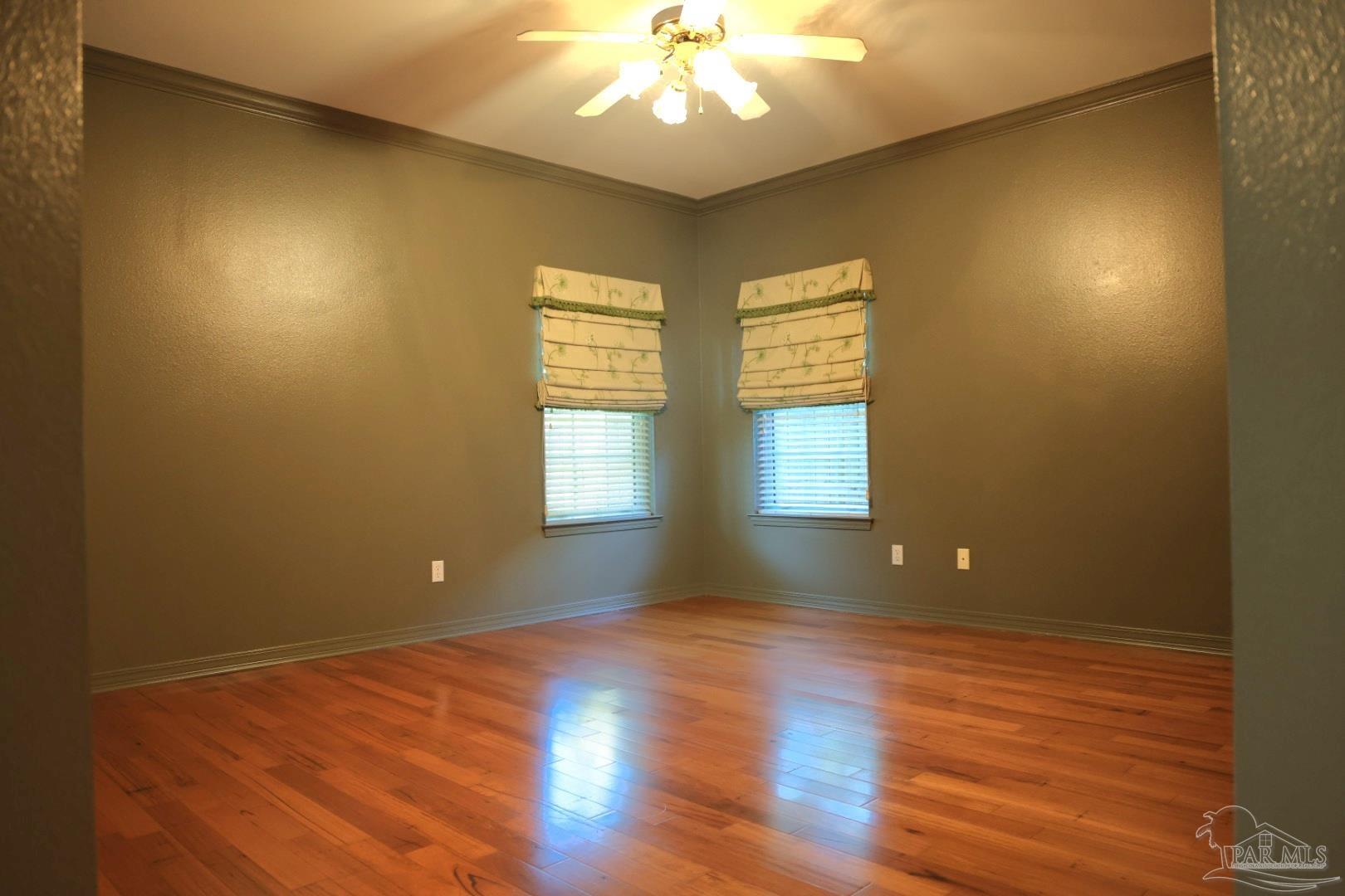 3141 Oak Shadow Ln