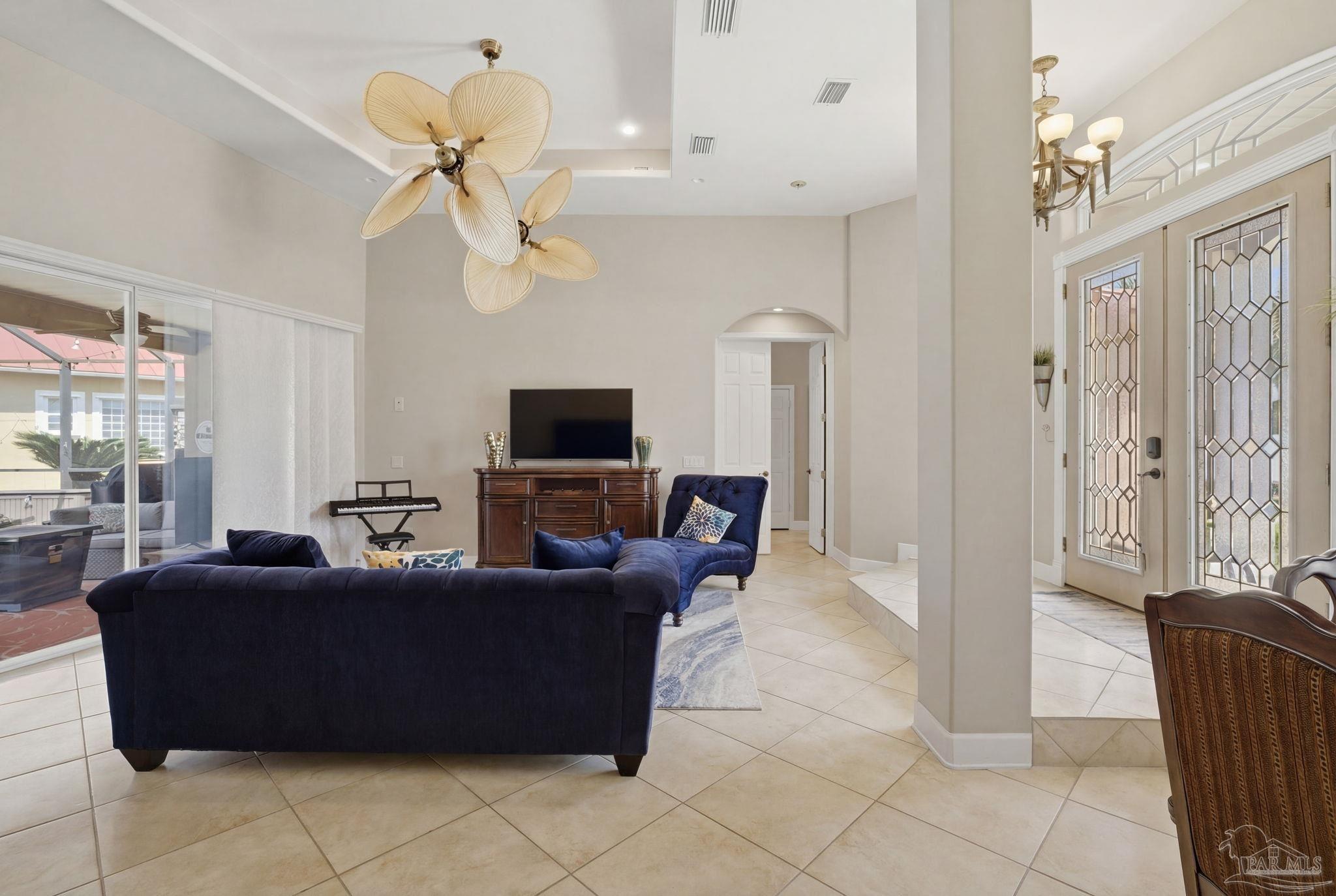 1621 Smugglers Cove Cir