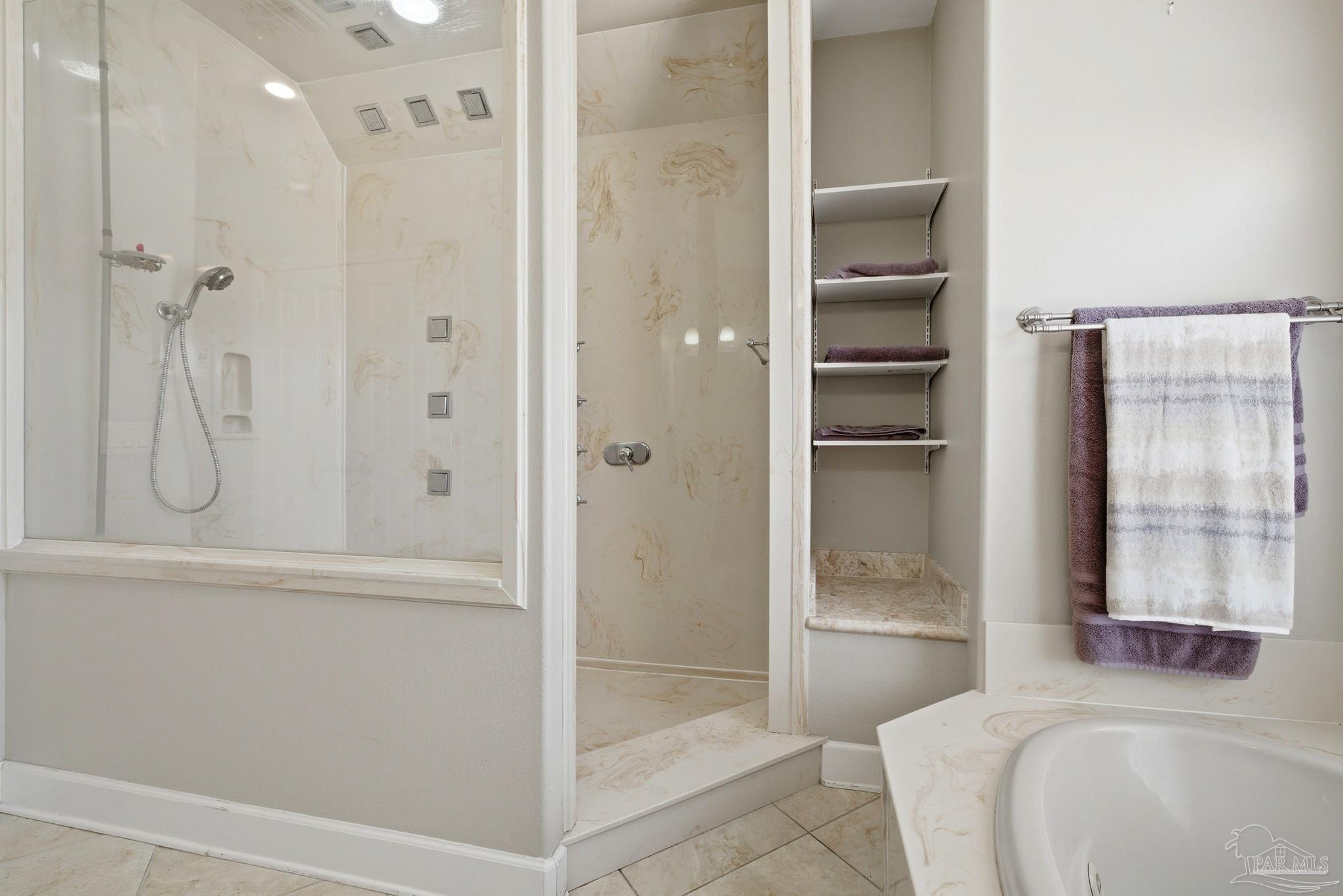 1621 Smugglers Cove Cir