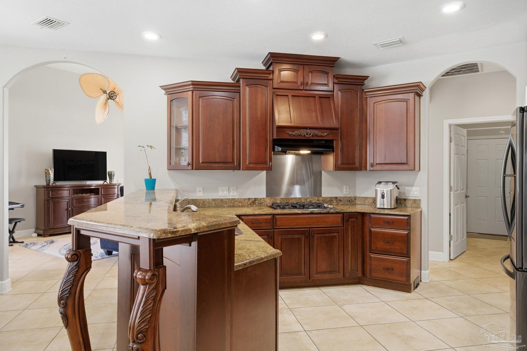 1621 Smugglers Cove Cir