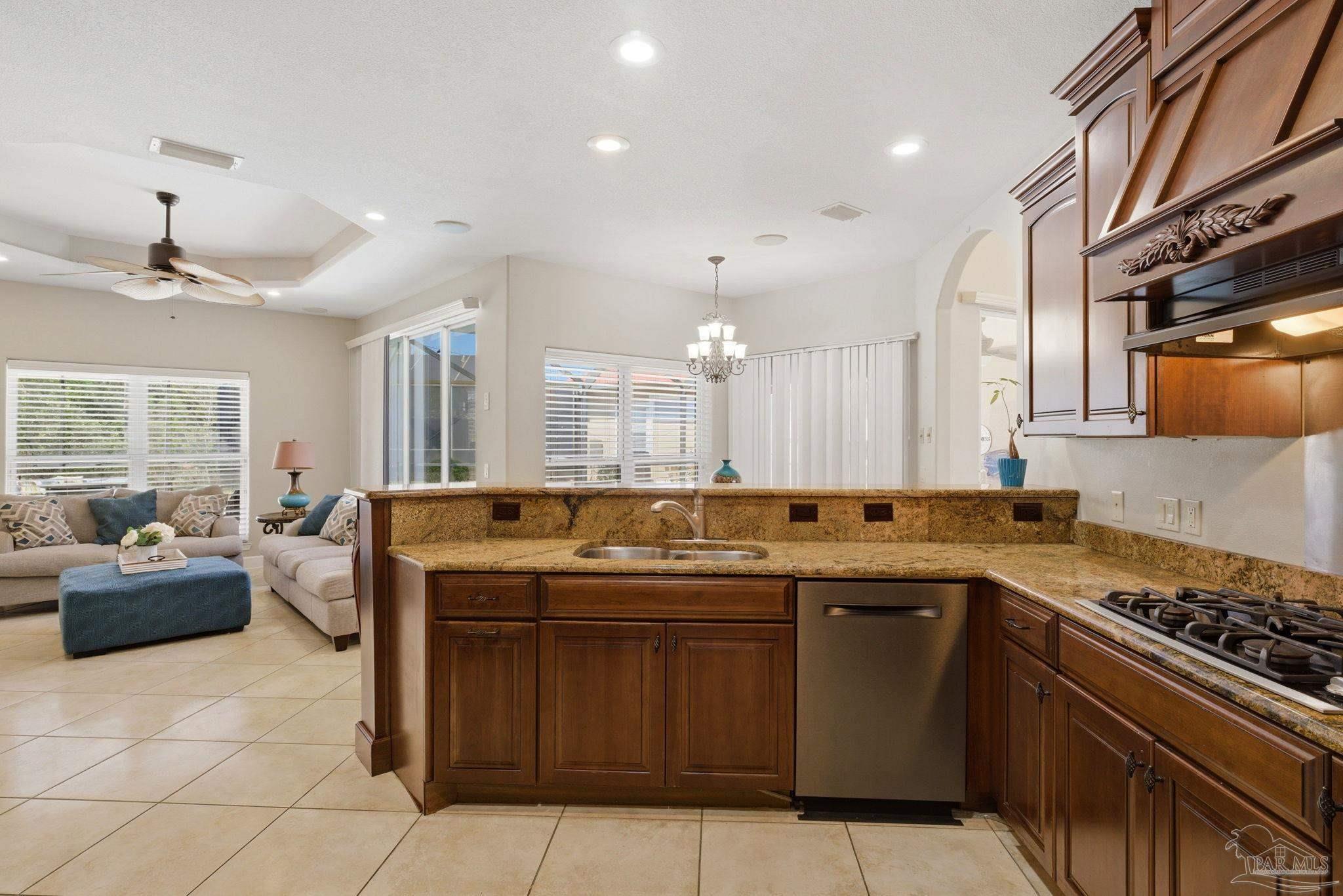 1621 Smugglers Cove Cir