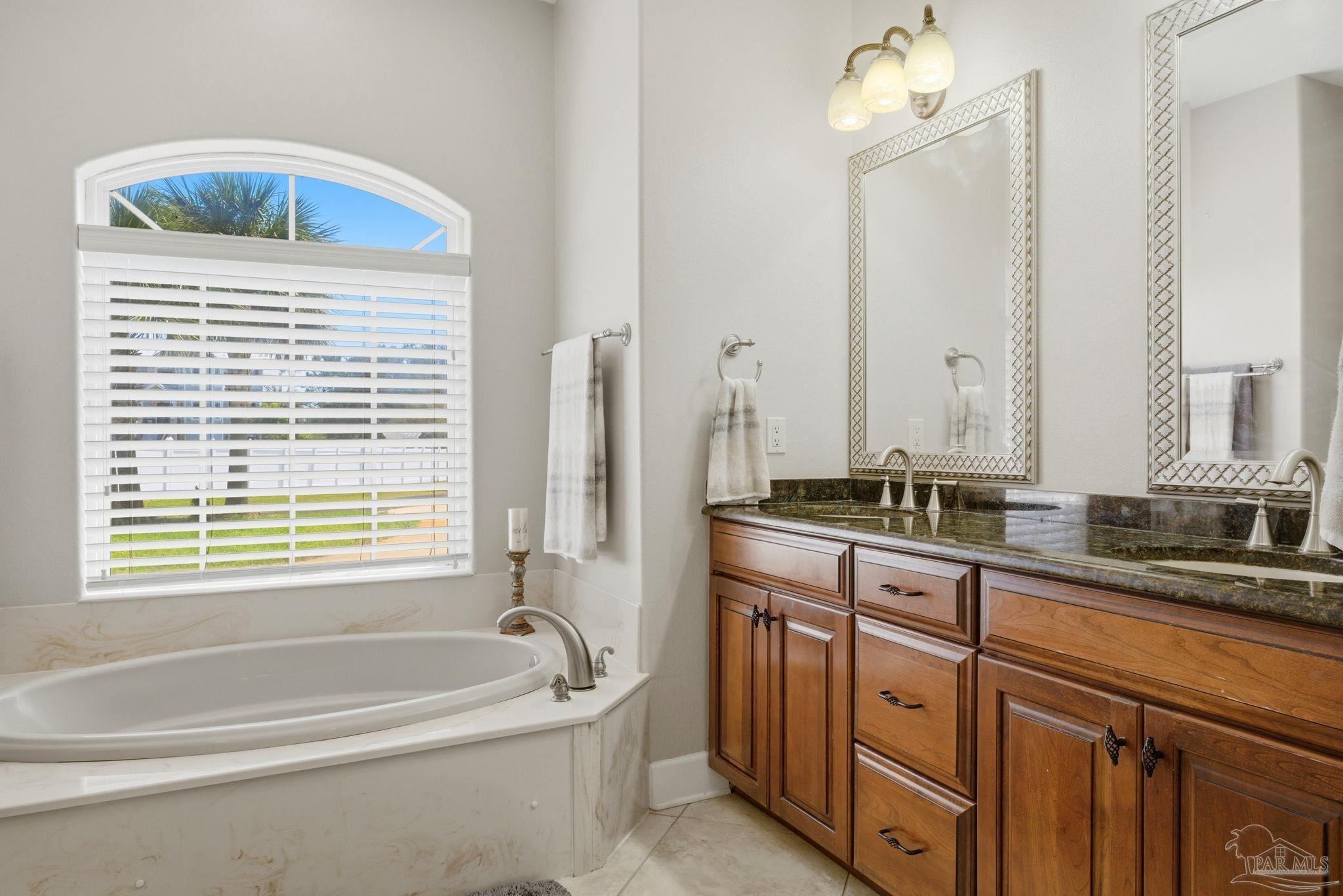 1621 Smugglers Cove Cir