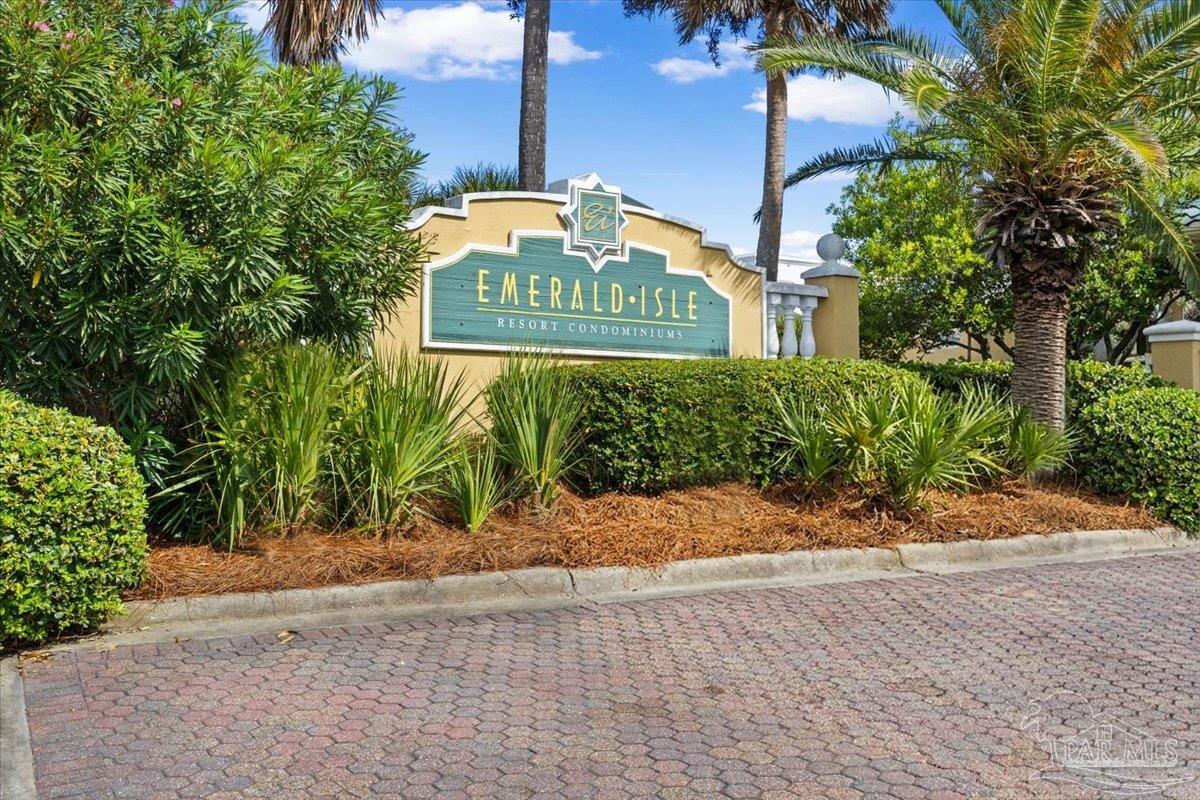 22 Via Deluna Dr # 304