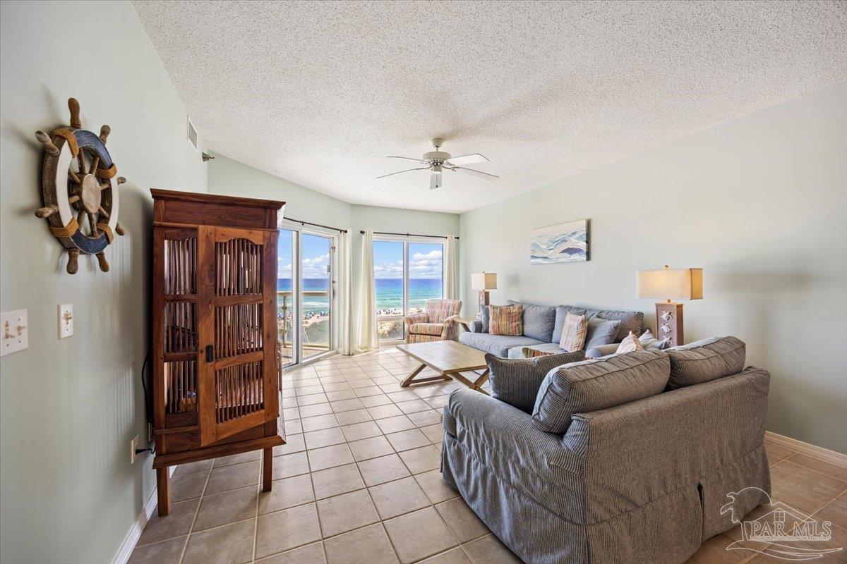 22 Via Deluna Dr # 304