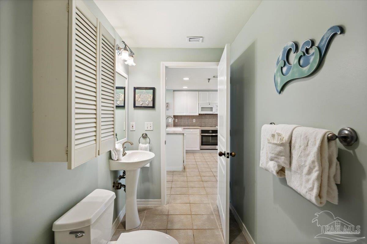 22 Via Deluna Dr # 304