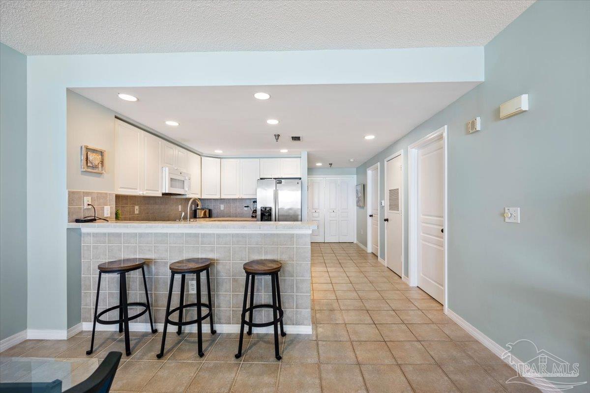 22 Via Deluna Dr # 304