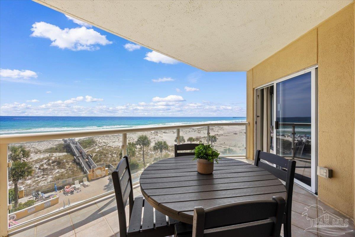 22 Via Deluna Dr # 304