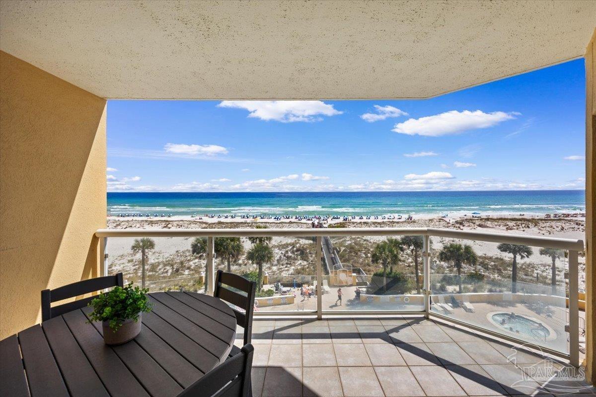 22 Via Deluna Dr # 304