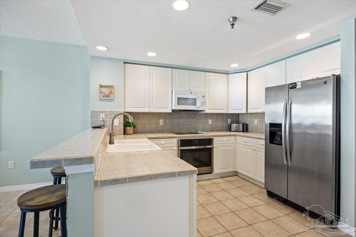 22 Via Deluna Dr # 304