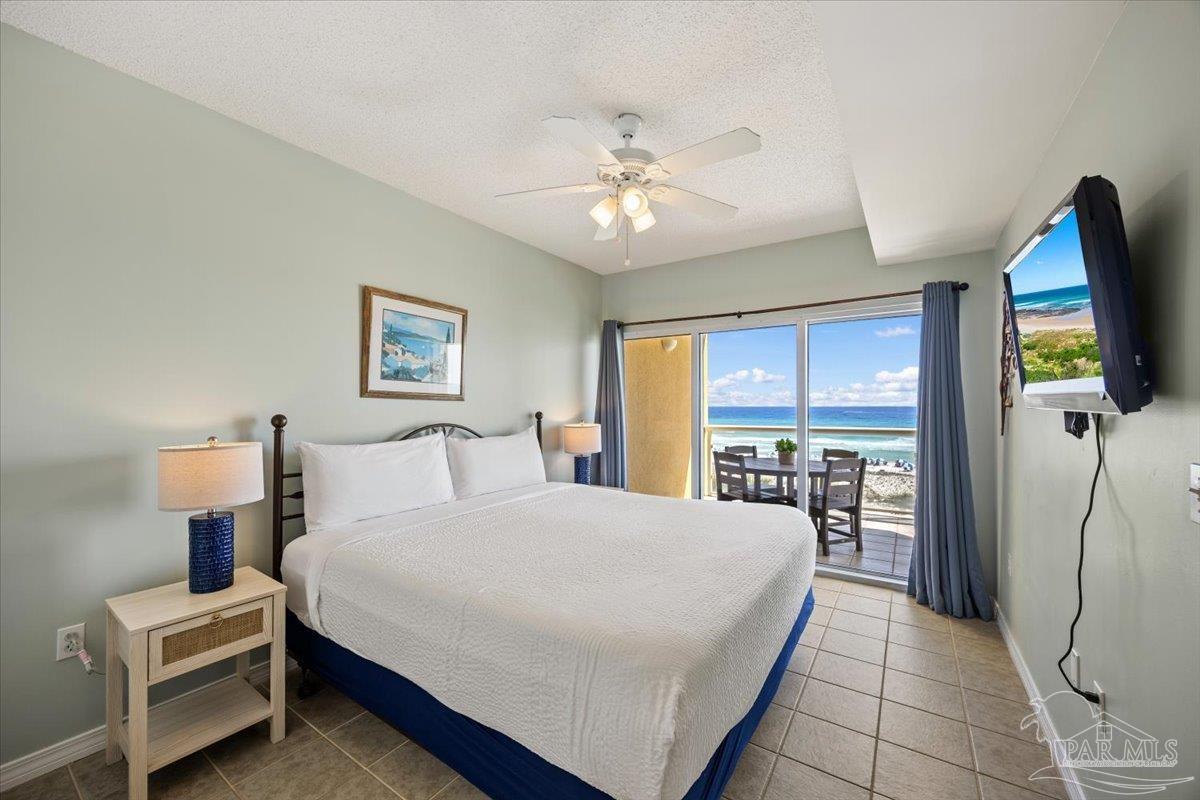 22 Via Deluna Dr # 304