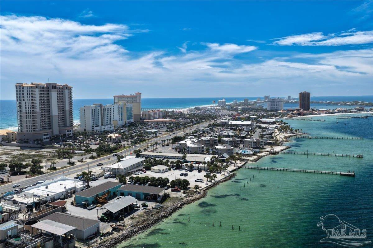 22 Via Deluna Dr # 304