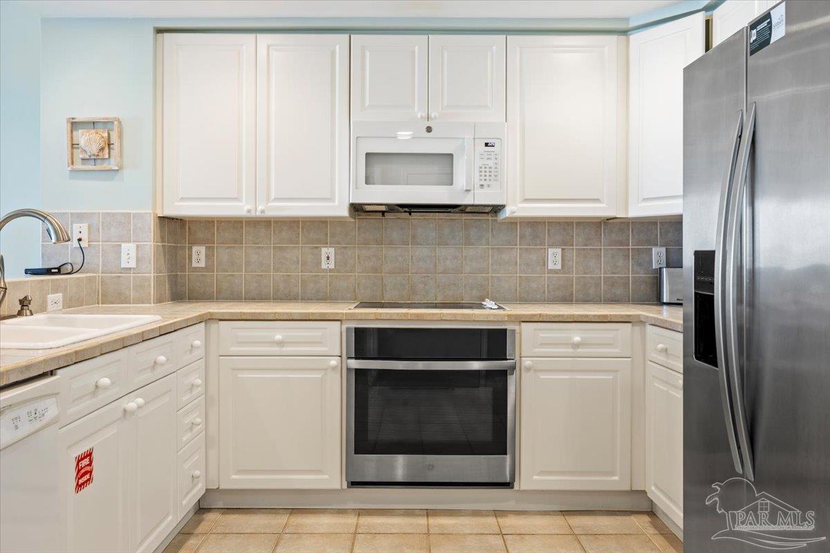 22 Via Deluna Dr # 304