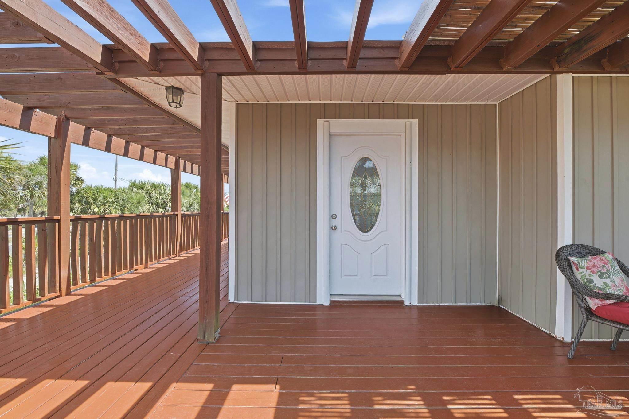 1202 Via Deluna Dr