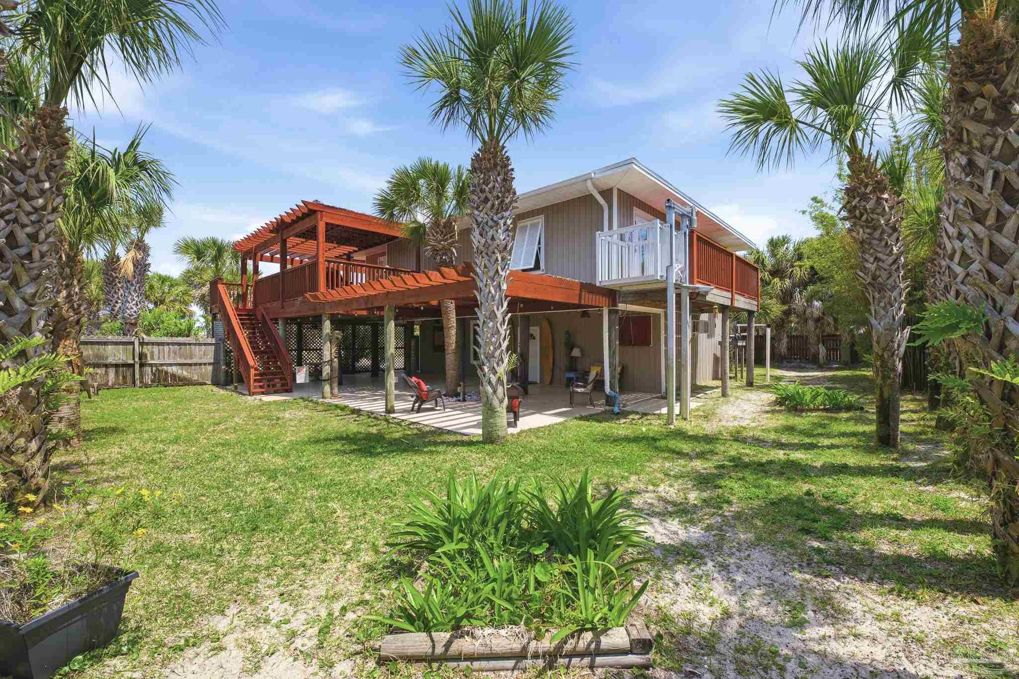 1202 Via Deluna Dr