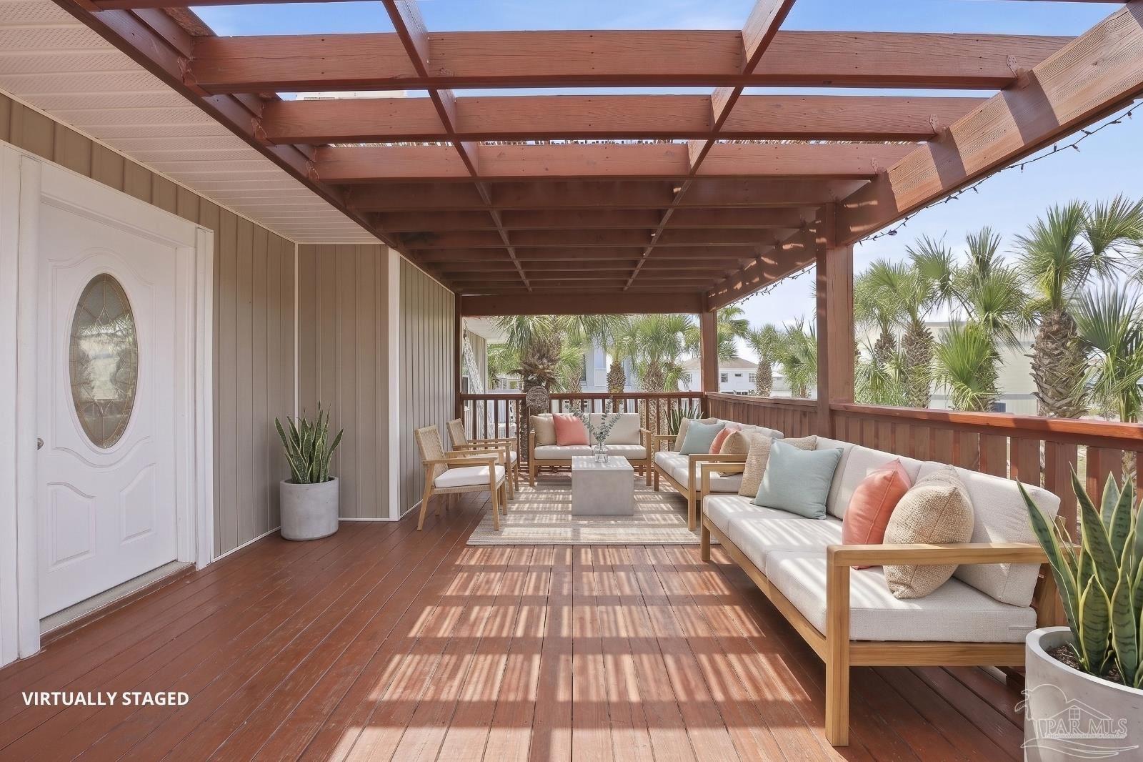 1202 Via Deluna Dr