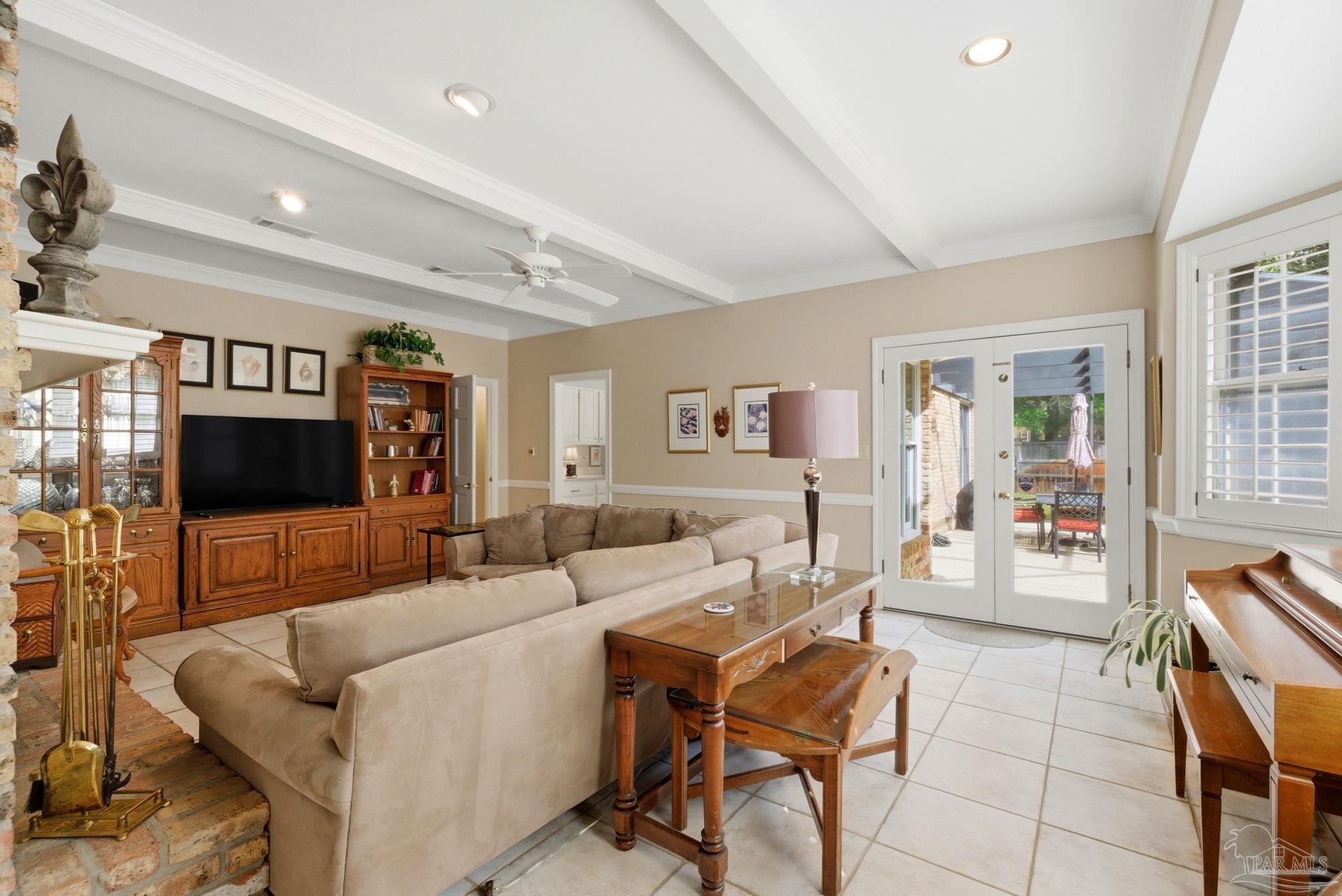 700 Bay Cliffs Rd