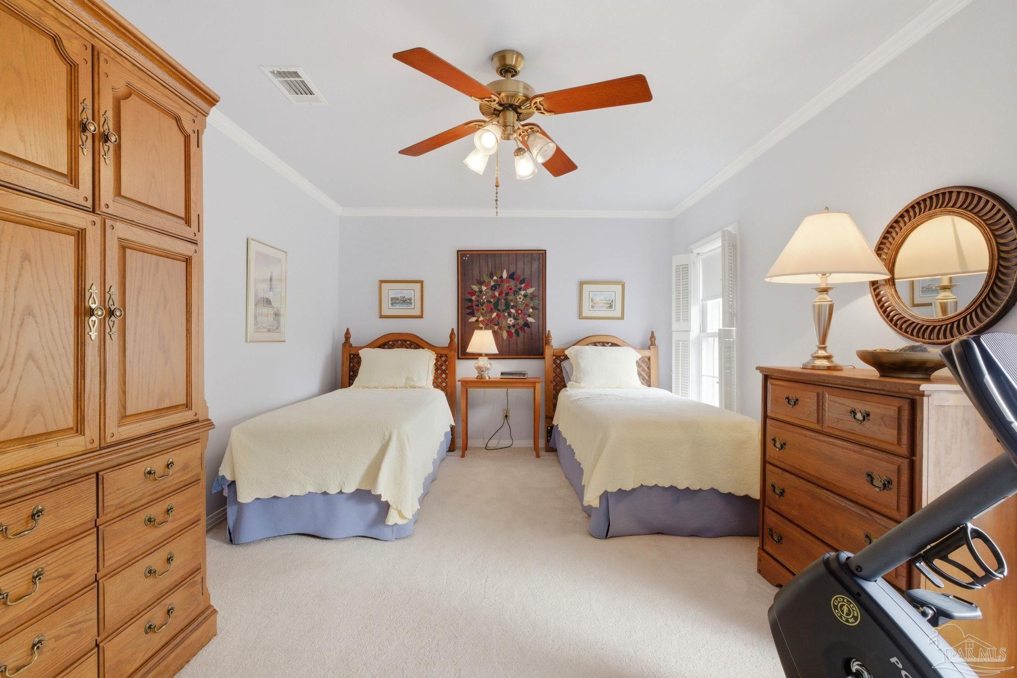 700 Bay Cliffs Rd