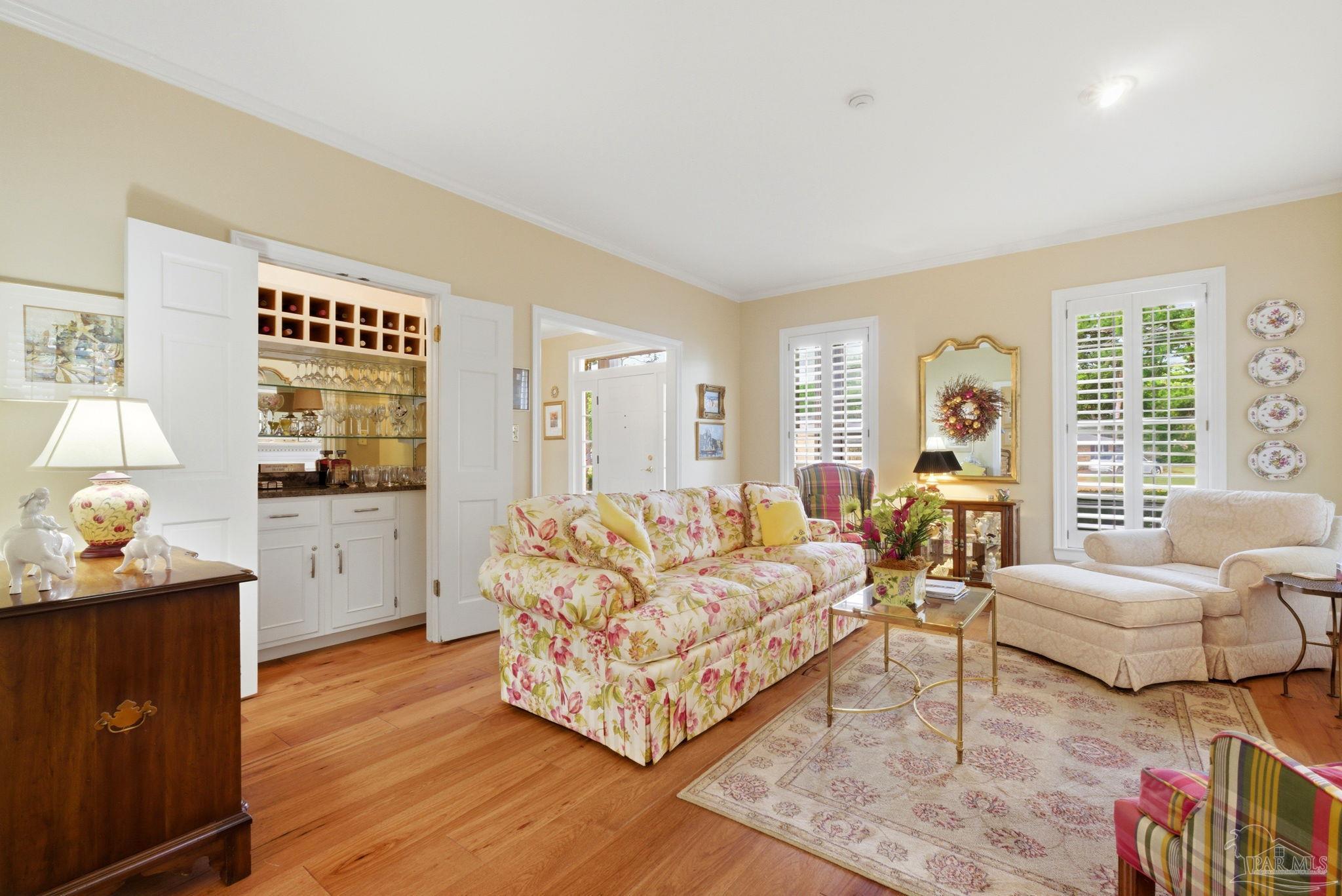 700 Bay Cliffs Rd