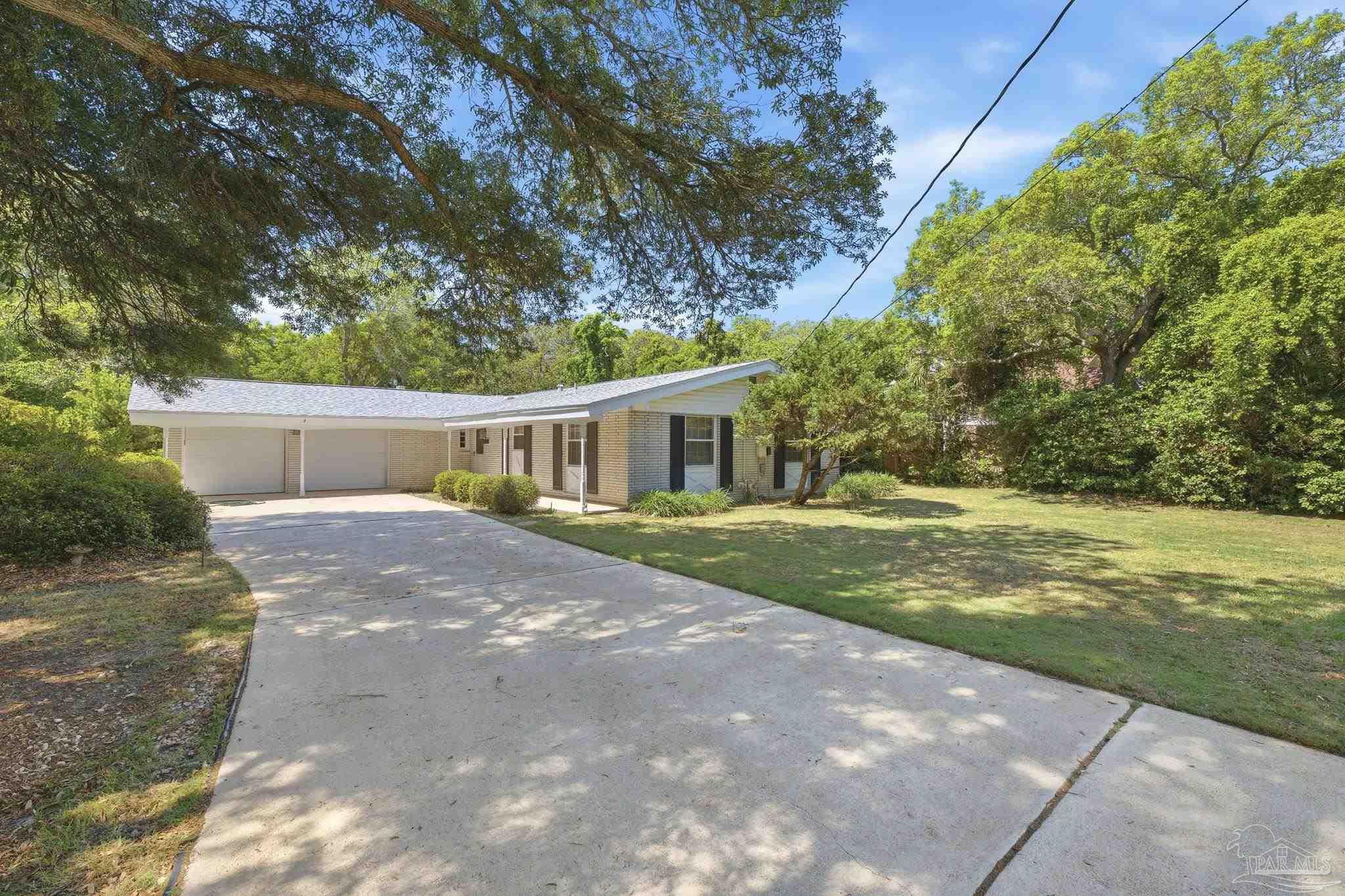 3 Breeze St