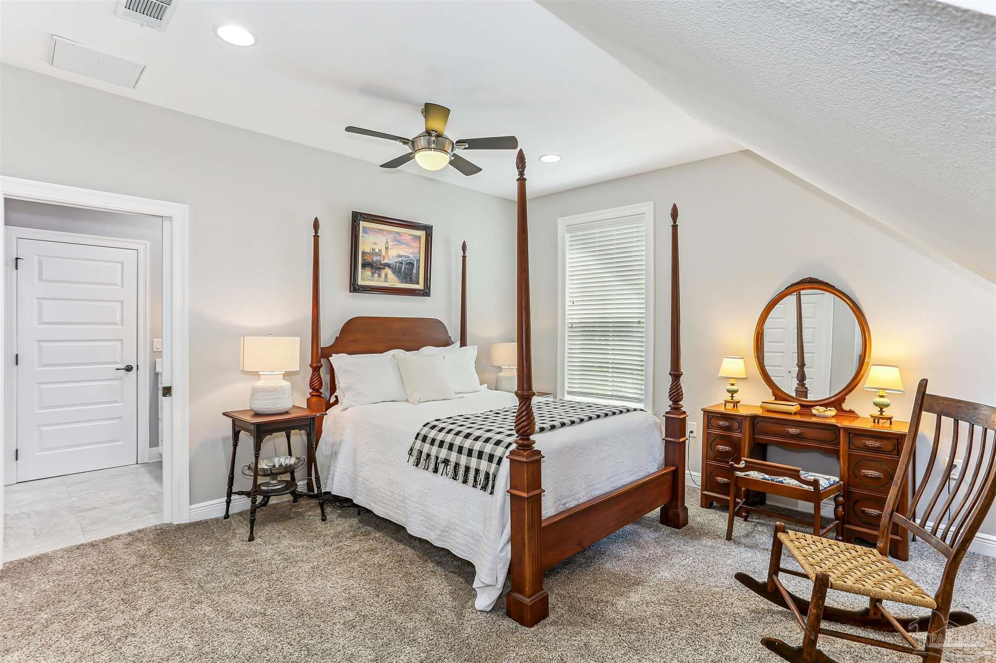 8658 Foxtail Loop