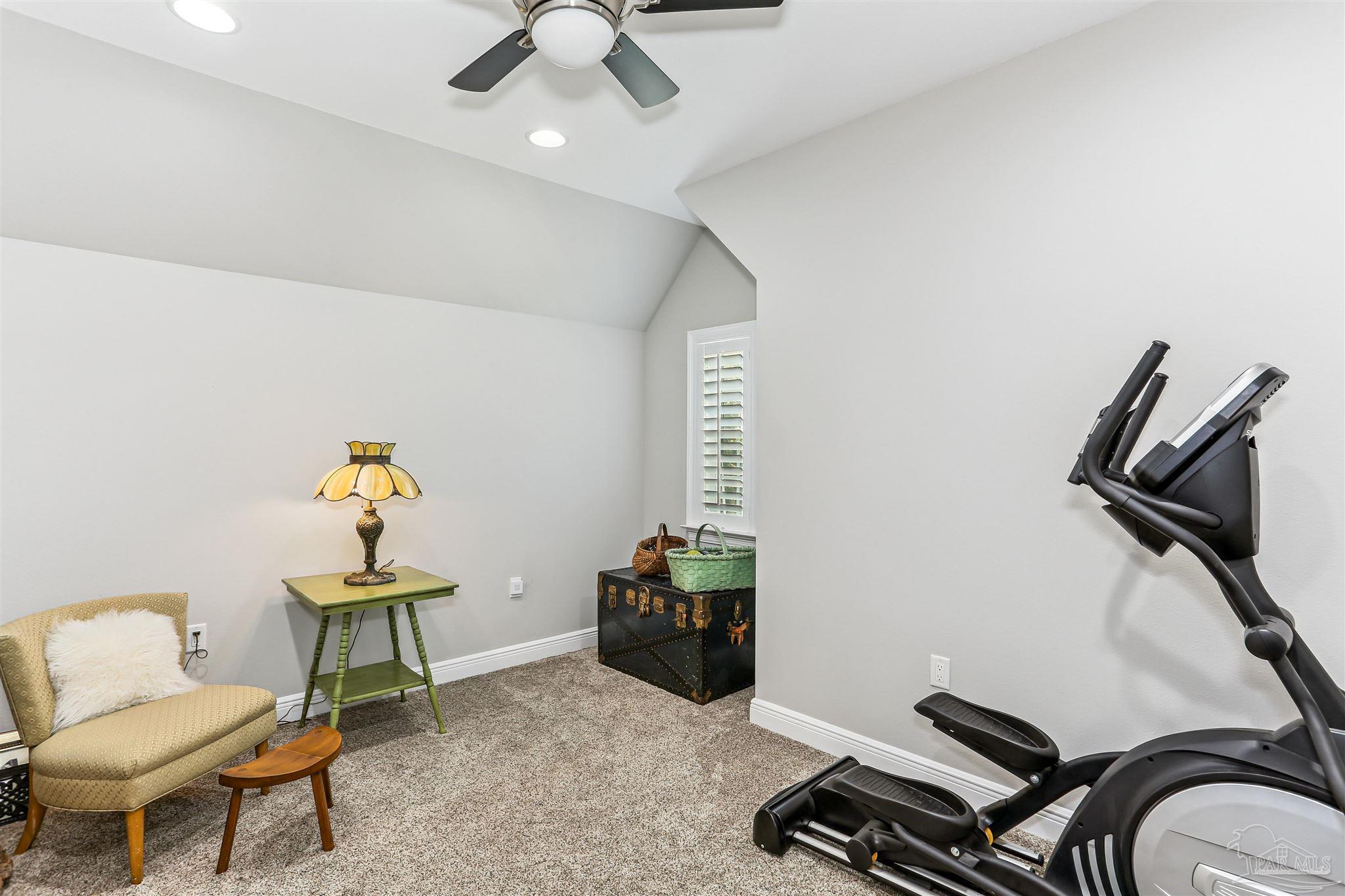 8658 Foxtail Loop