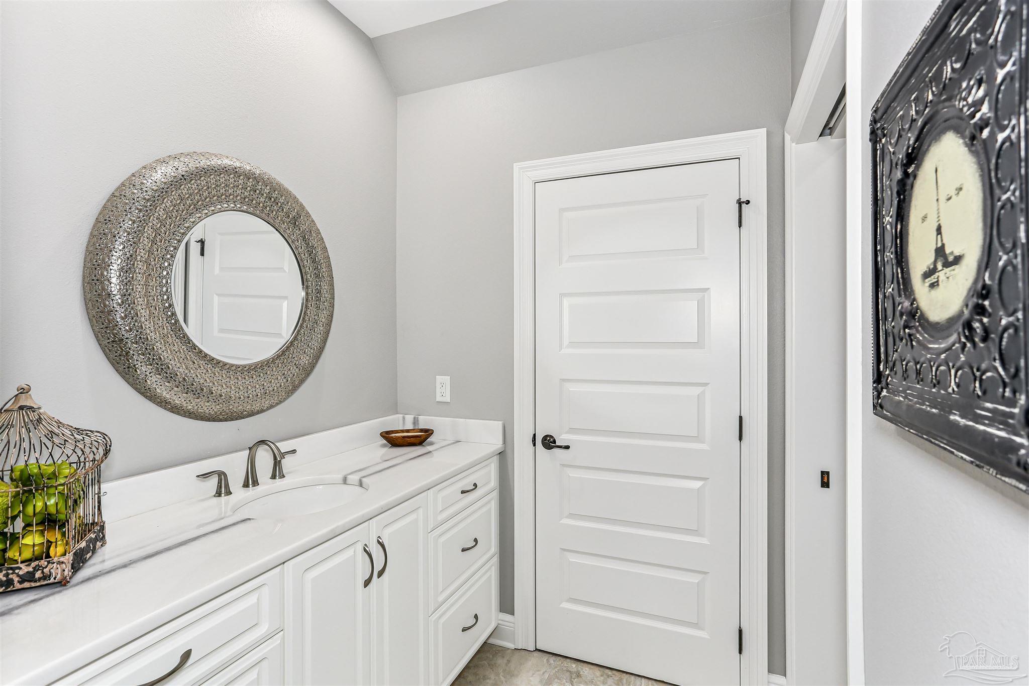 8658 Foxtail Loop