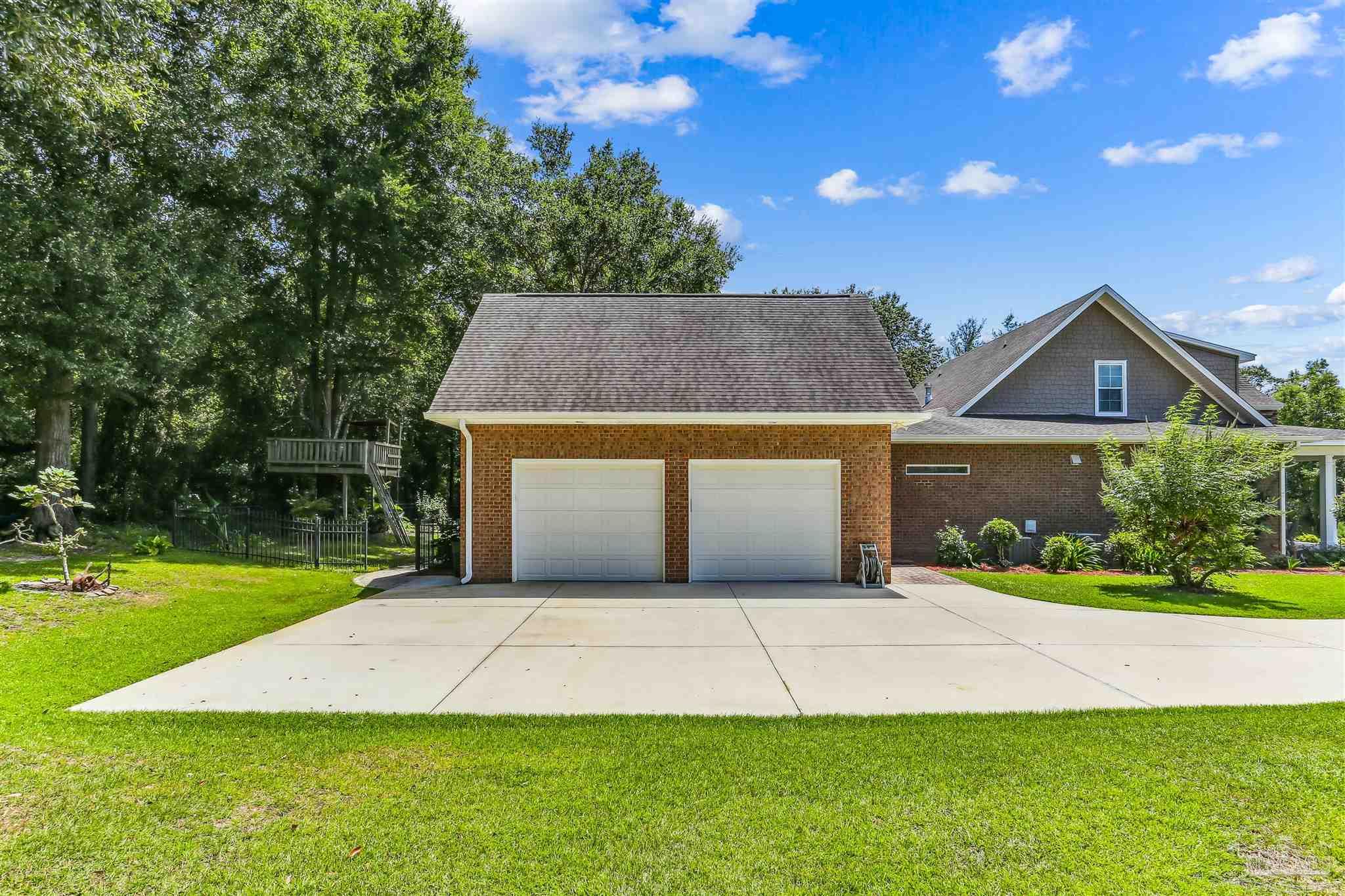 8658 Foxtail Loop