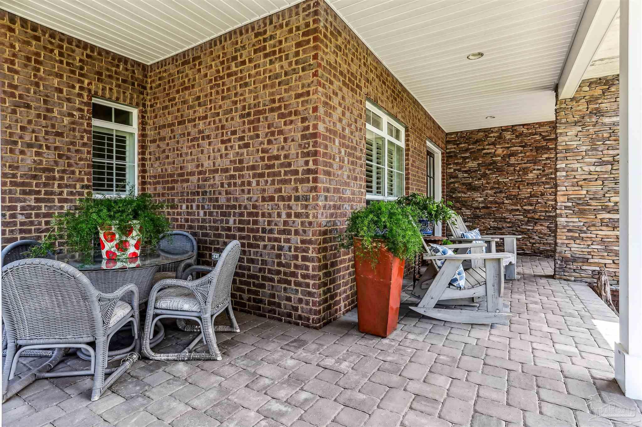 8658 Foxtail Loop