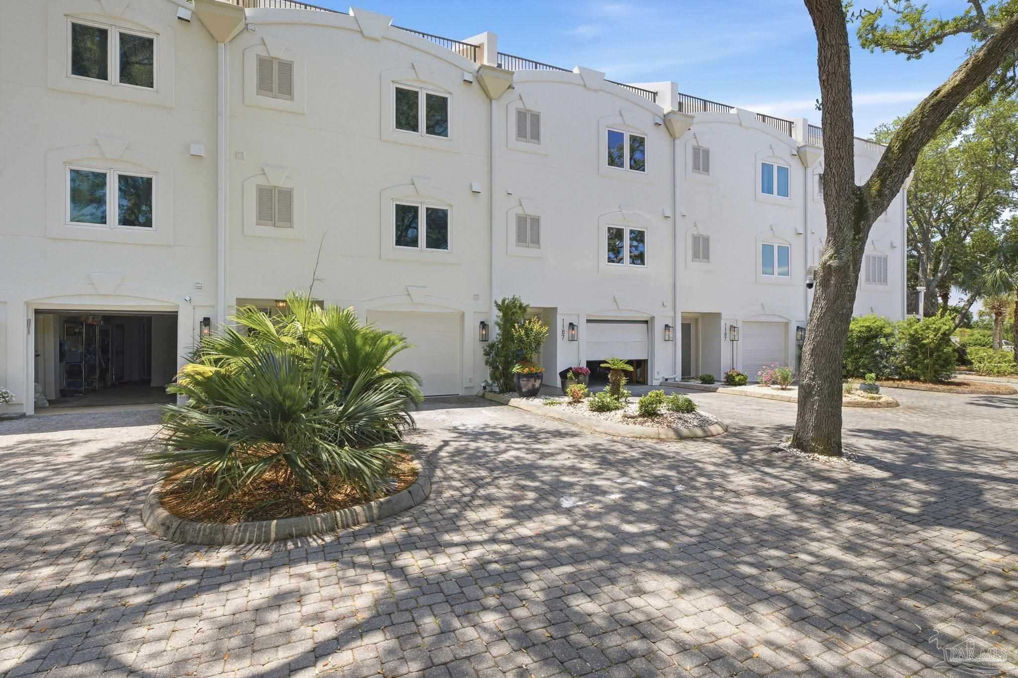 1189 Gulf Breeze Pkwy